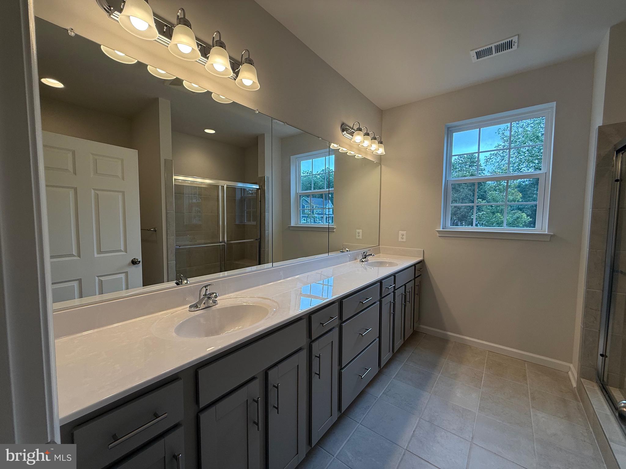 SWAN POINT - Residential