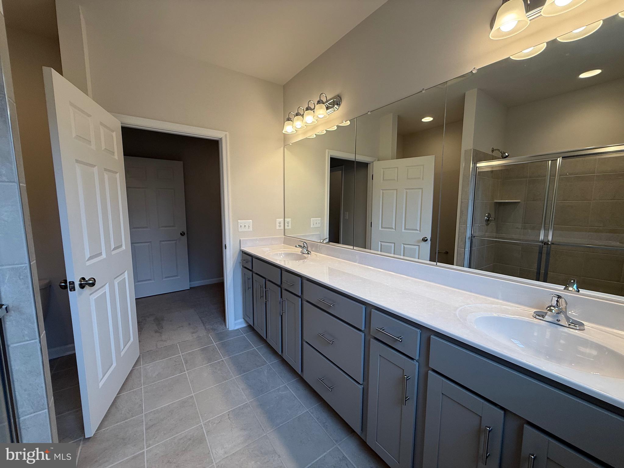 SWAN POINT - Residential