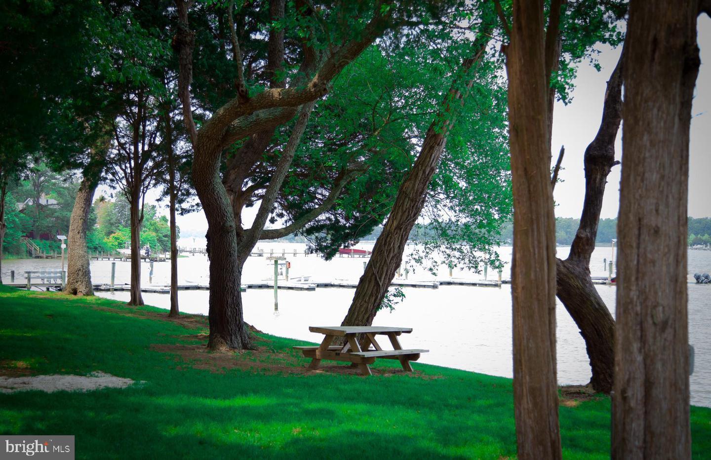 SWAN POINT - Residential