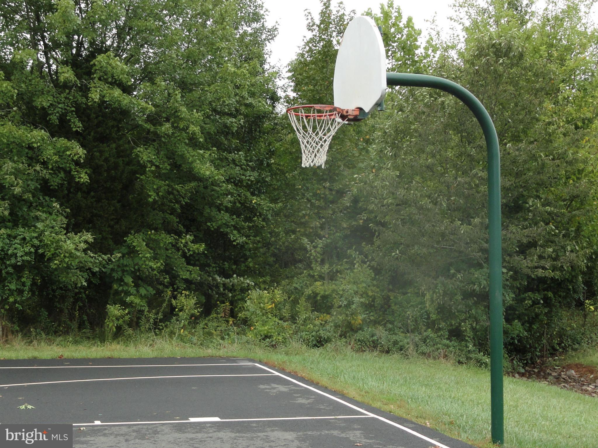 FRANKLIN FARM - Residential Lease