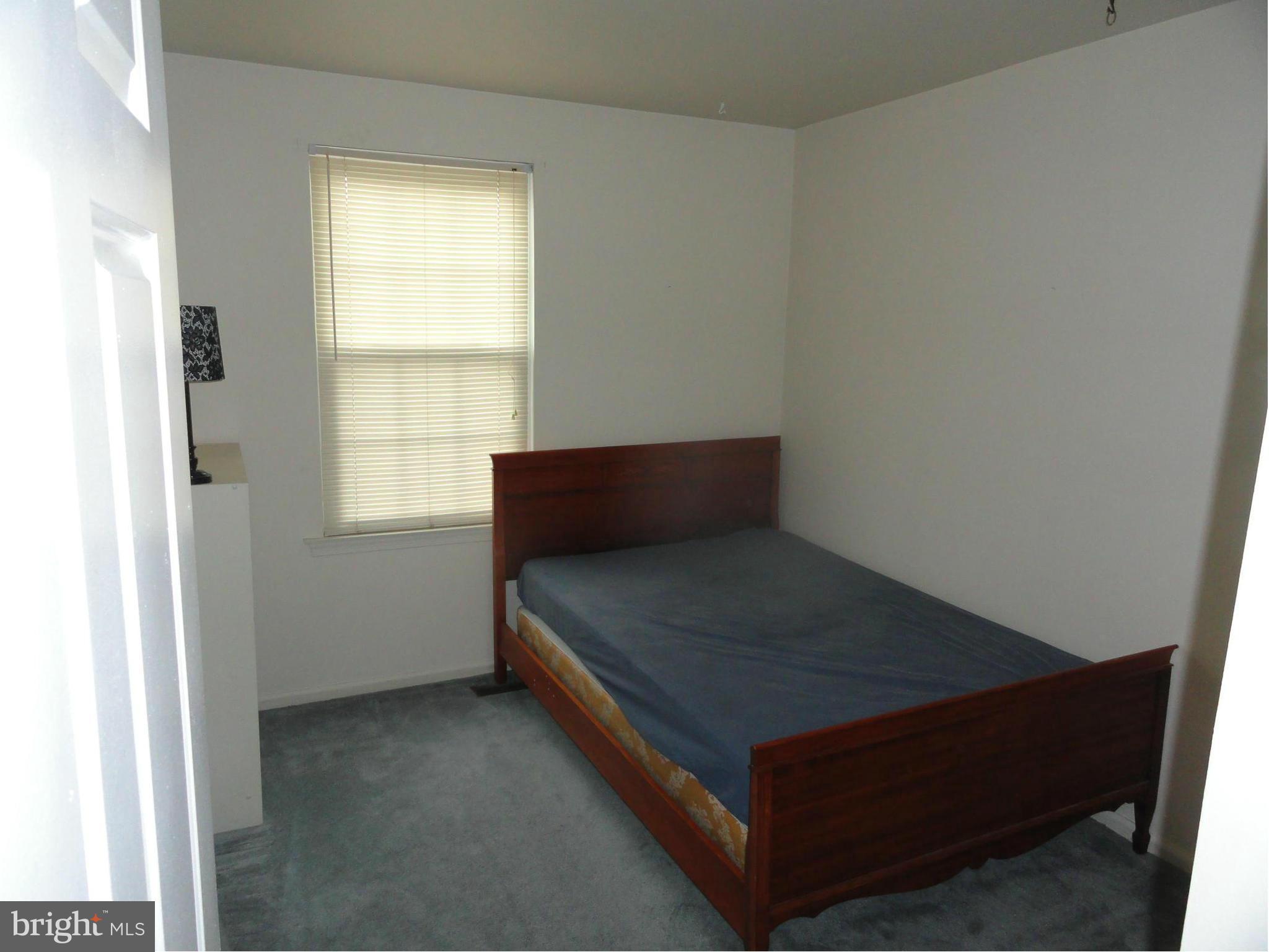 FRANKLIN FARM - Residential Lease