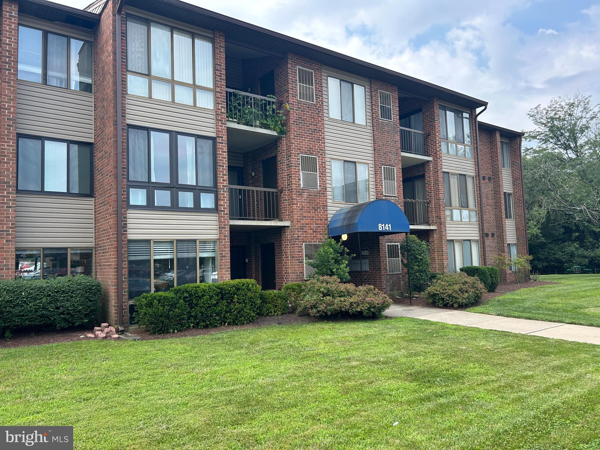 Beautiful two bedroom, two bath garden style condo in Mallard Cove. Location, location, location!! Walk to the metro and shops on 355/Rockville Pike. Amenities' in community include pool and basketball courts. Stainless Steel Appliances, cherry kitchen cabinets, washer and dryer included . Eat in kitchen and separate dinning. Outside balcony, and larger bedrooms. 650 credit or higher a must. No pets. Please call listing agent to pre-screen tenant prior to showing. Two year lease preferred. Please remove shoes before entering unit. Property available on 9-15-25