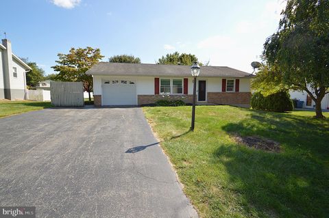 Photo of 373 Primrose Lane, MOUNTVILLE, PA 17554 (MLS # PALA2076140)