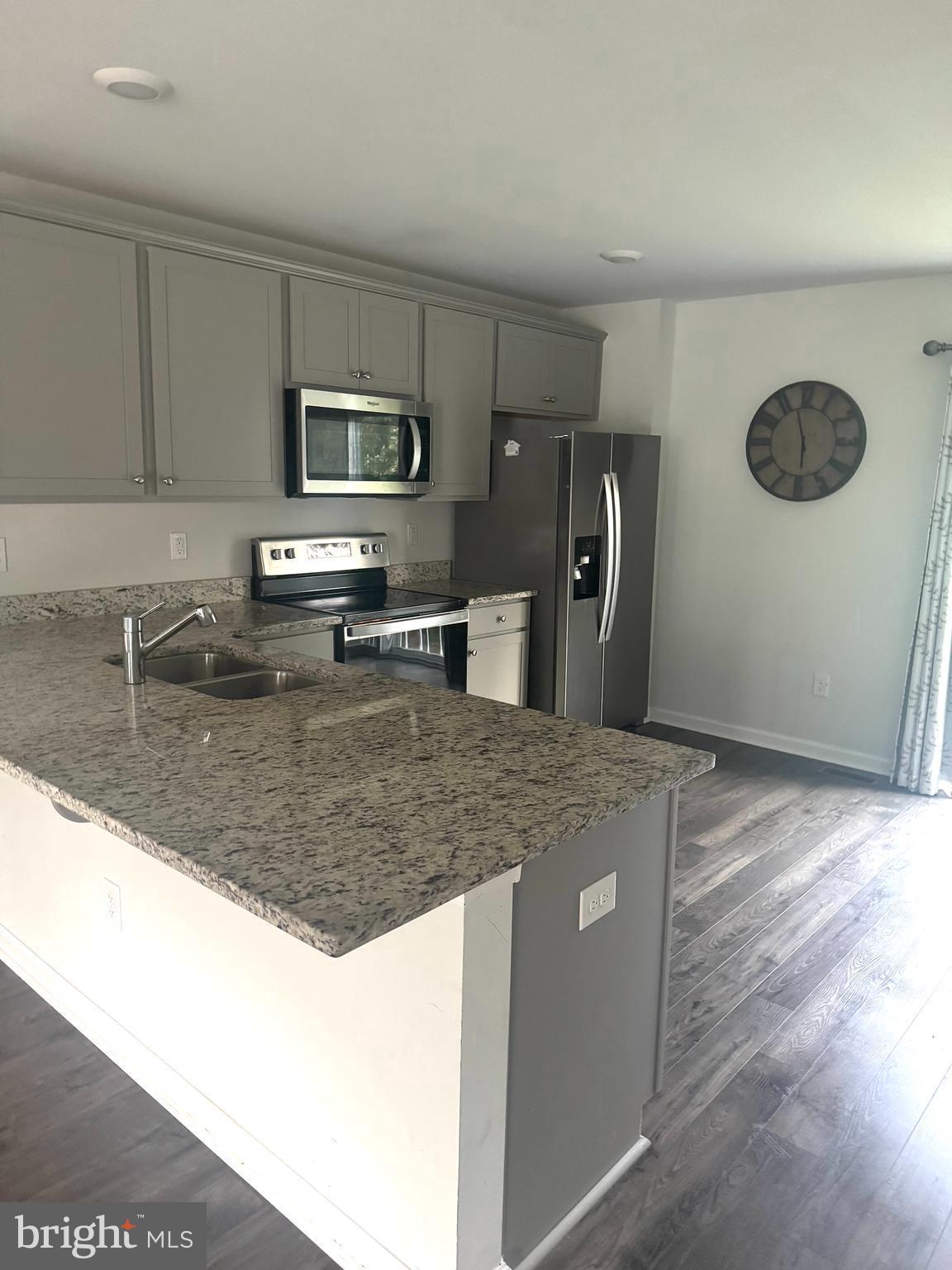 MAURY HEIGHTS - Residential Lease