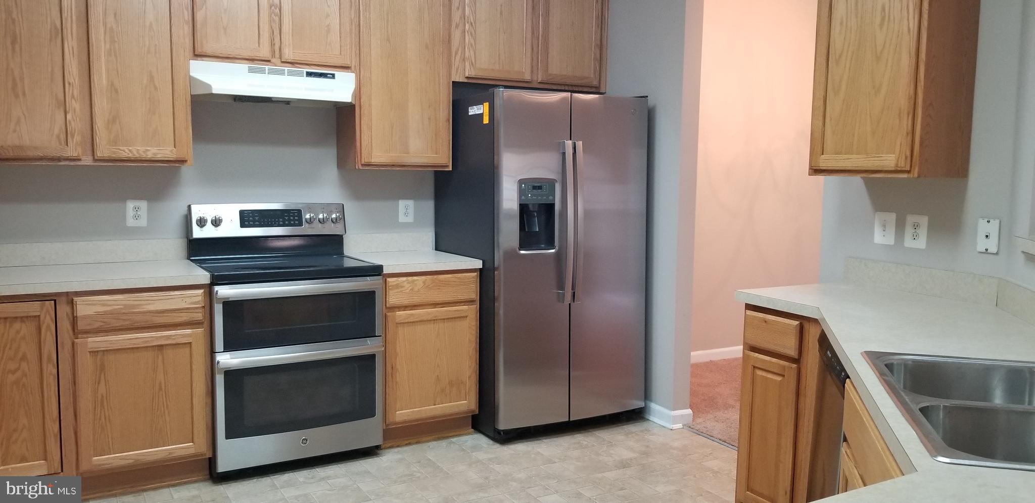 ELKRIDGE CROSSING - Residential Lease