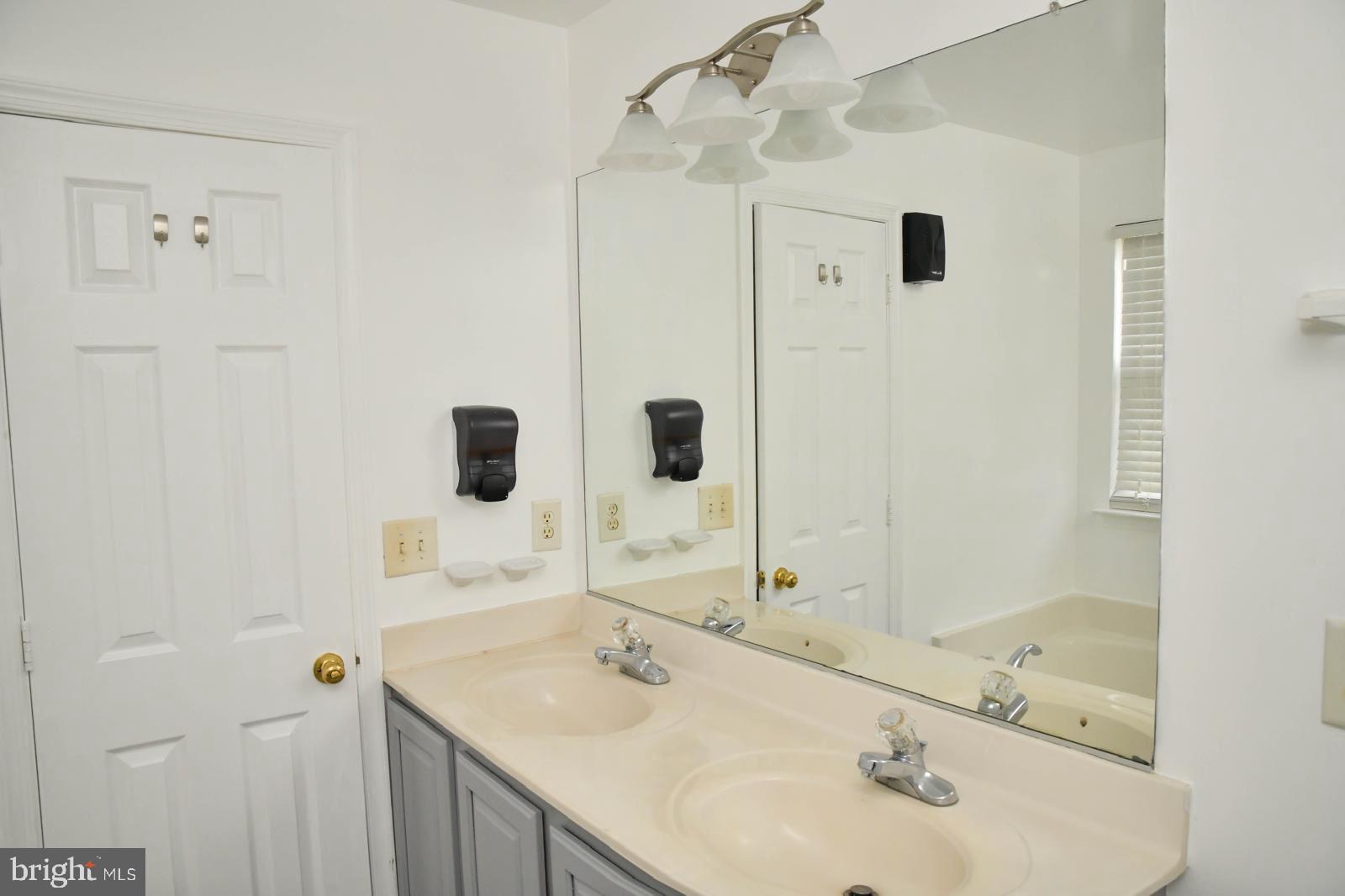 GRANDE VIEW PARK - Residential