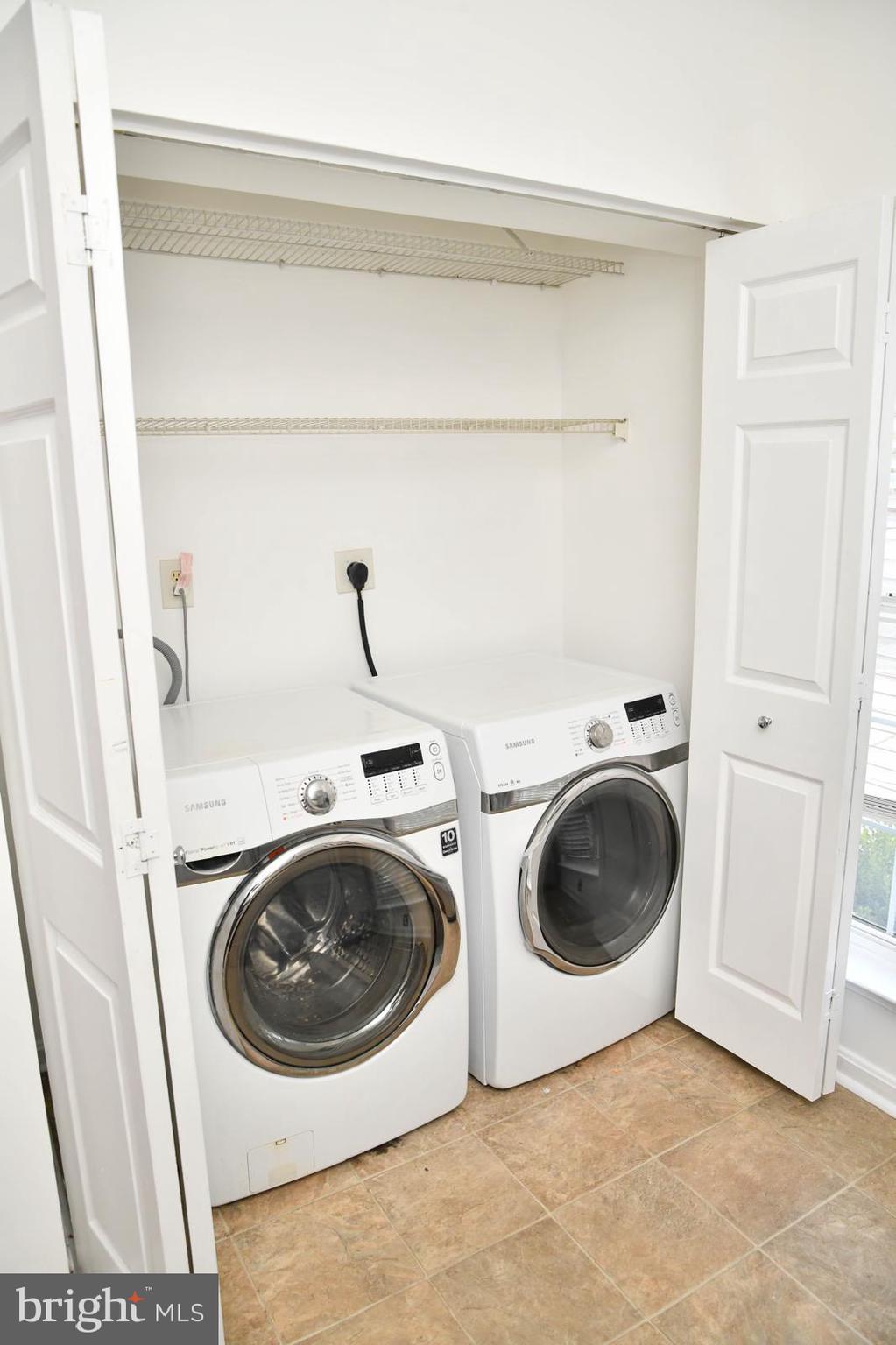 GRANDE VIEW PARK - Residential