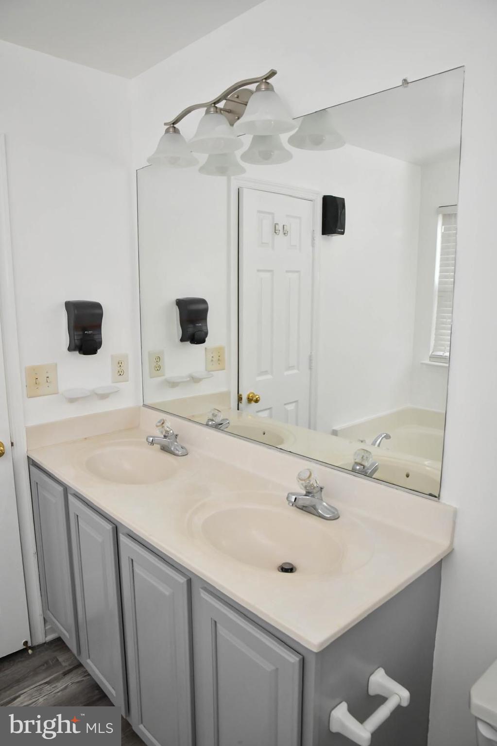 GRANDE VIEW PARK - Residential