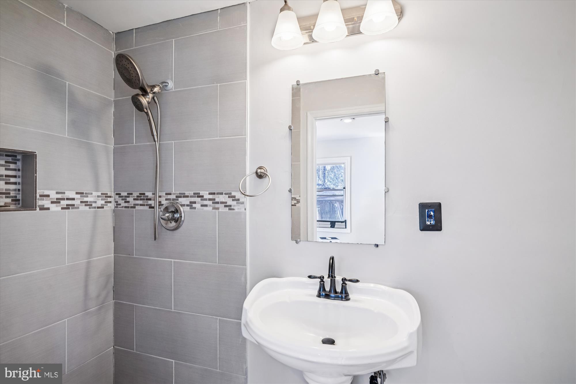 GREEN MEADOWS - Residential