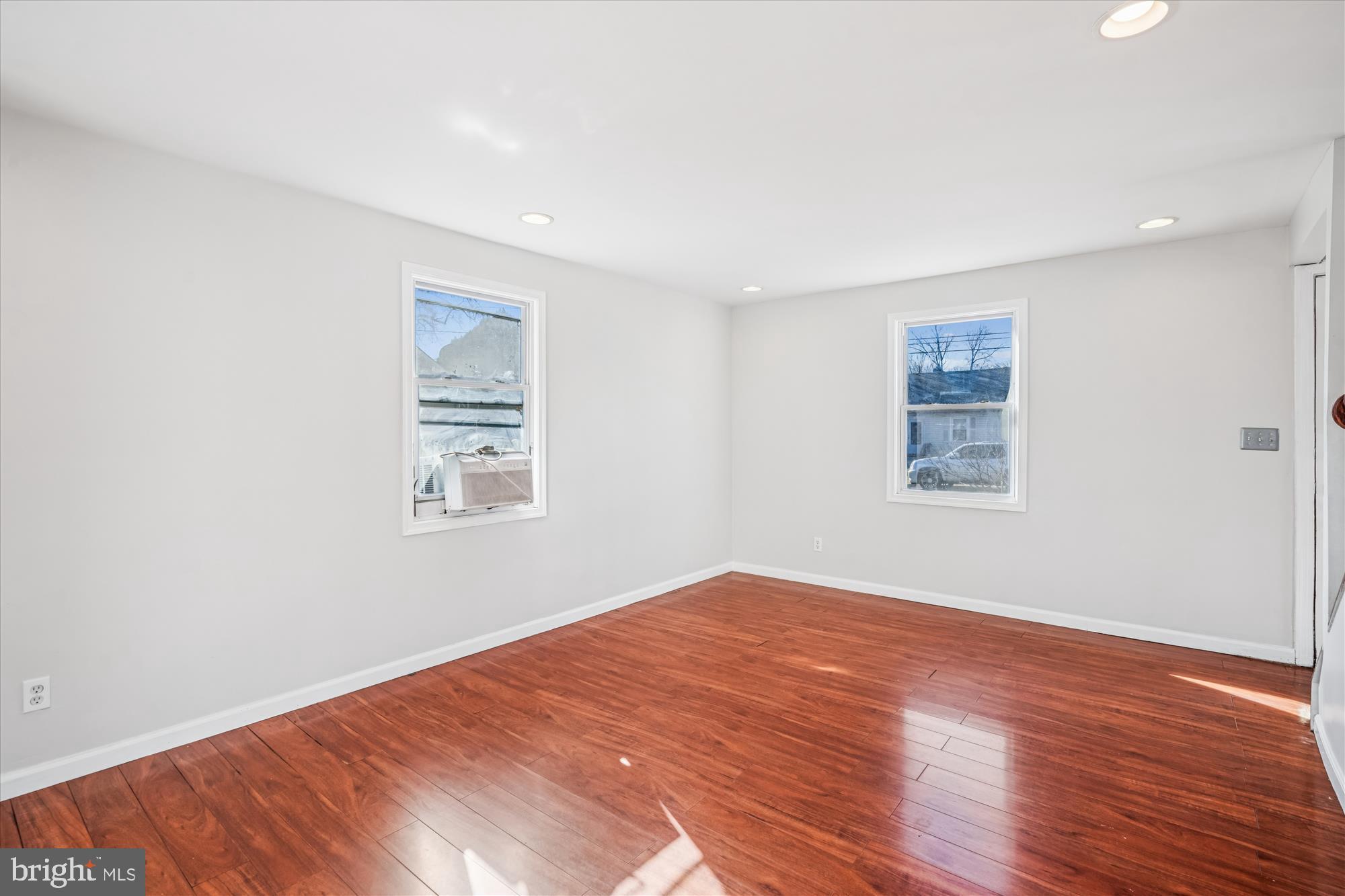 GREEN MEADOWS - Residential