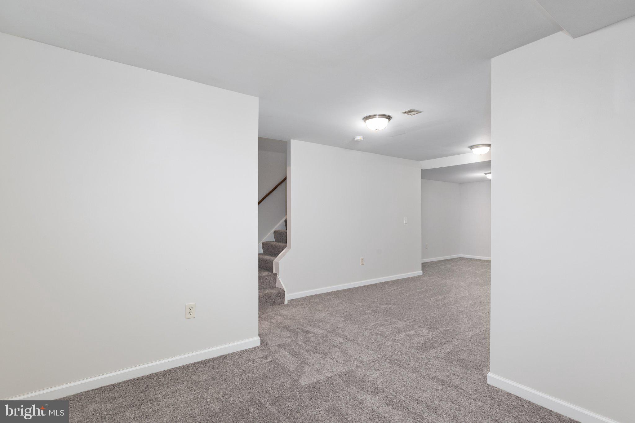 OAK SPRINGS - Residential Lease