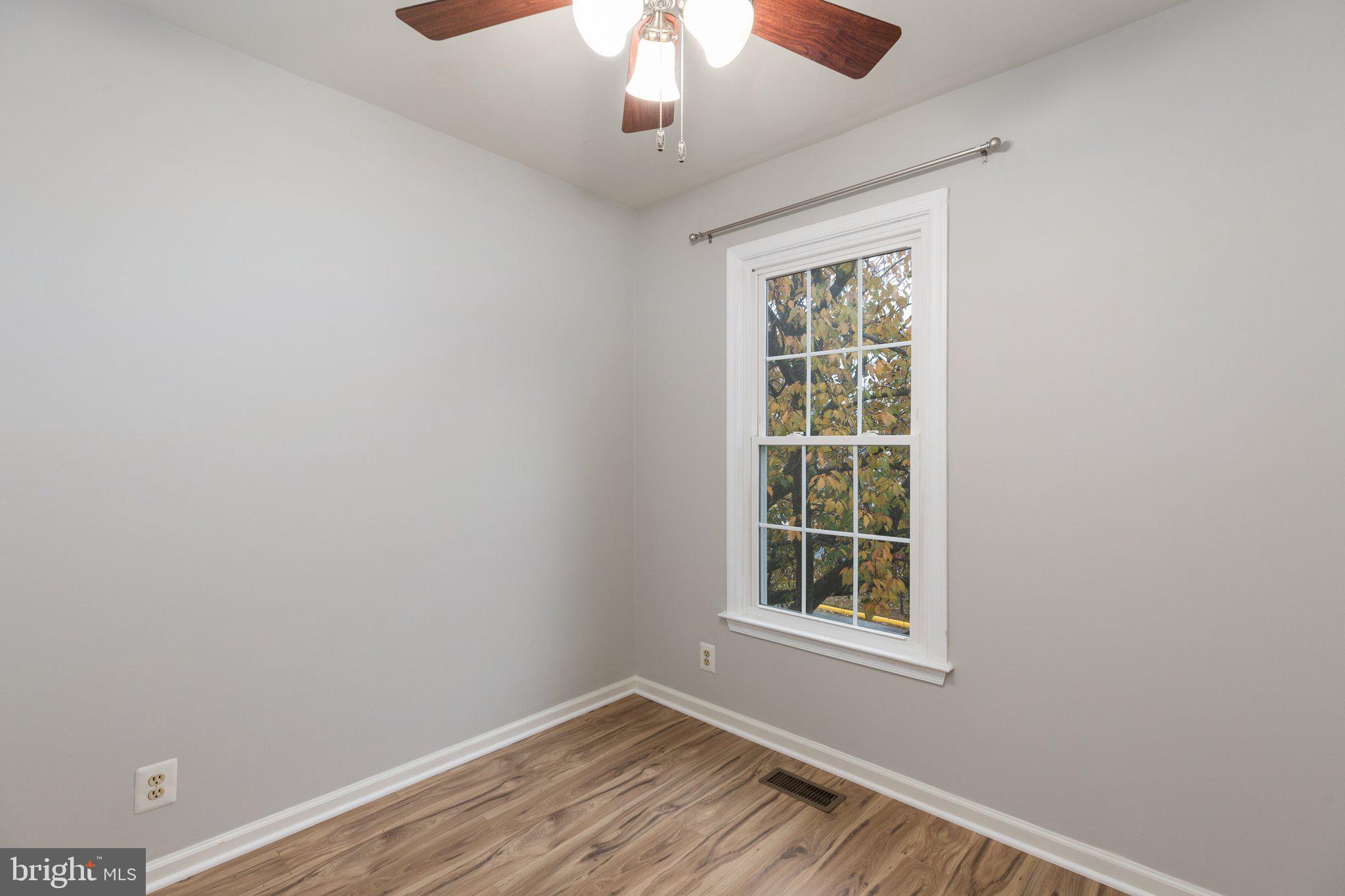 OAK SPRINGS - Residential Lease