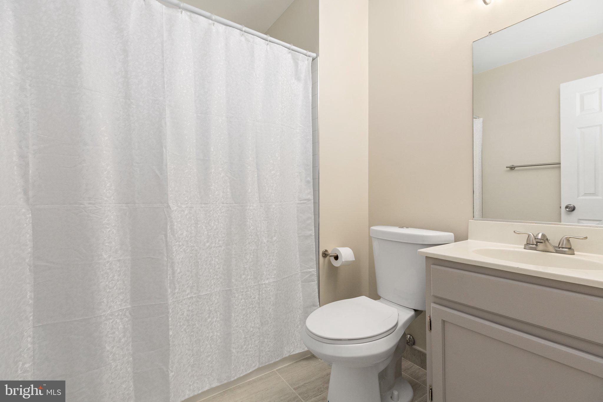 OAK SPRINGS - Residential Lease