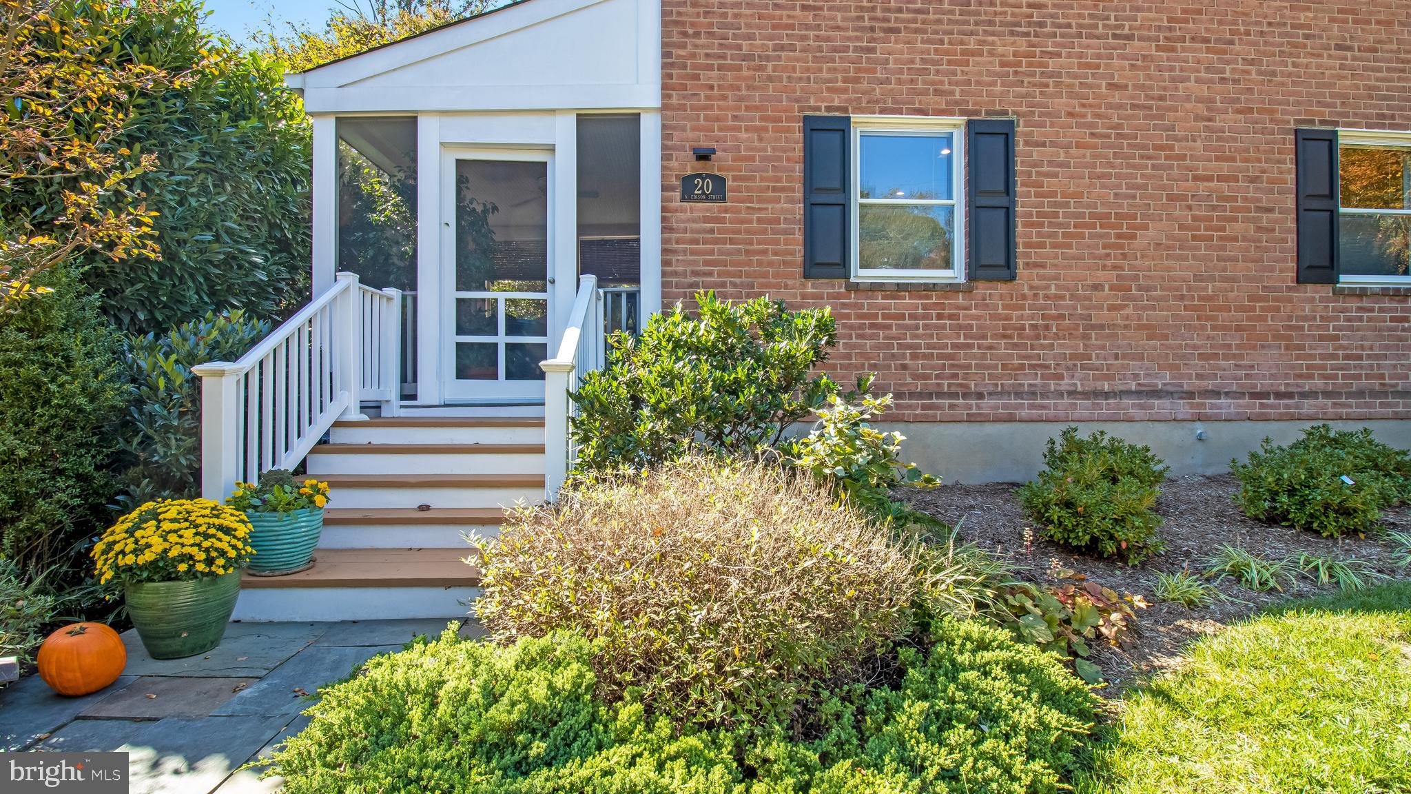 ARLINGTON FOREST - Residential