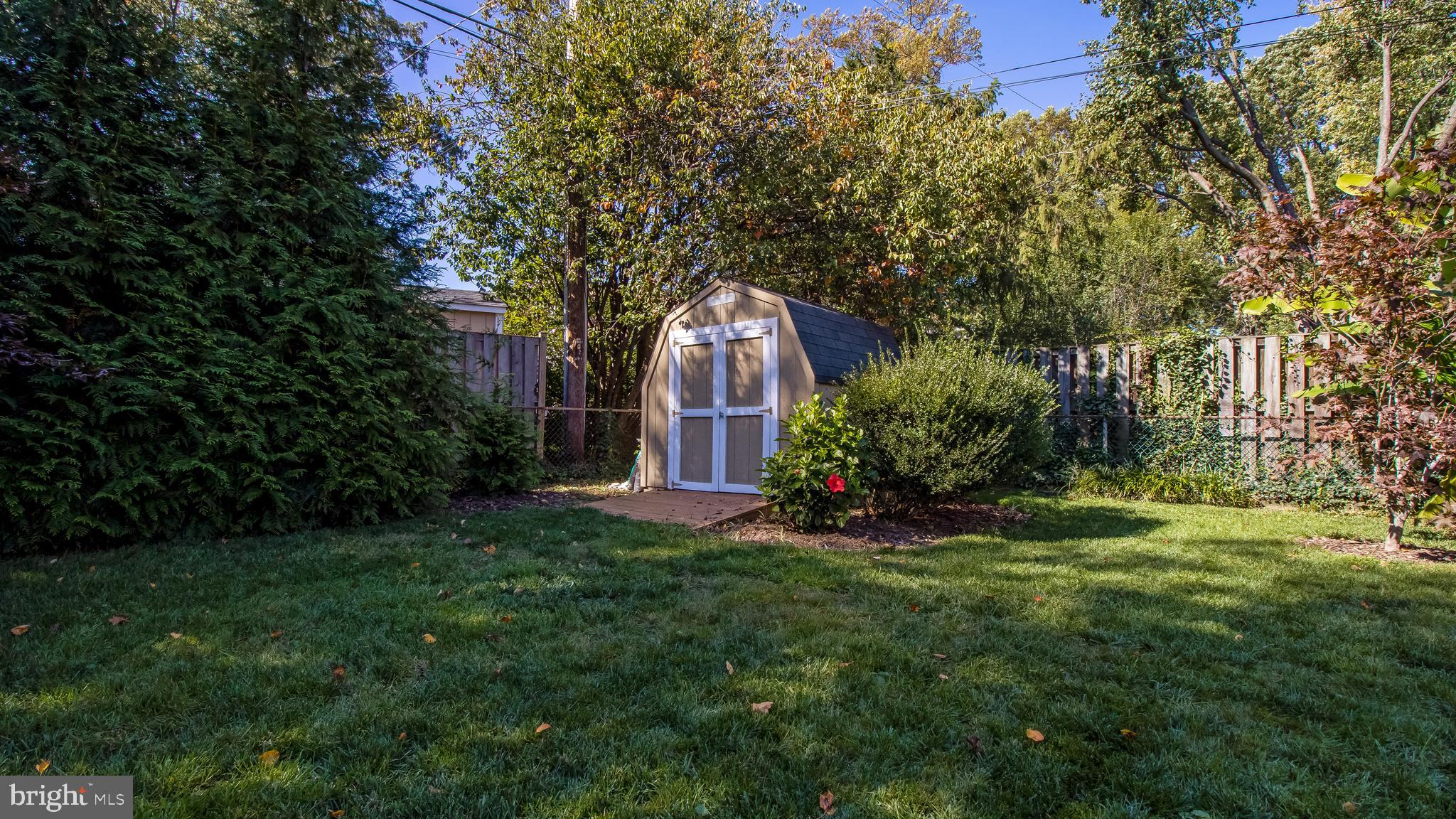 ARLINGTON FOREST - Residential