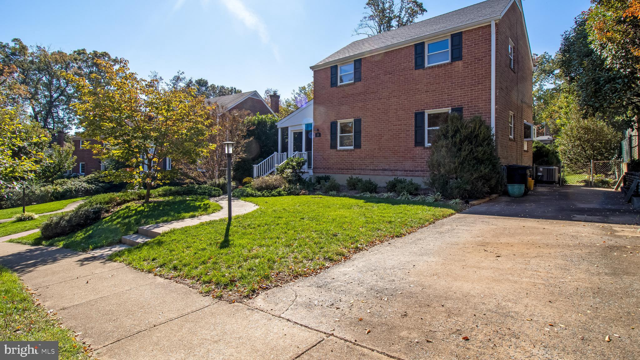 ARLINGTON FOREST - Residential