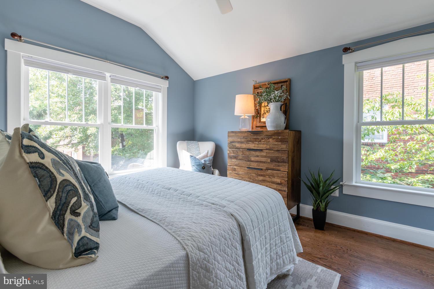 DEL RAY - Residential