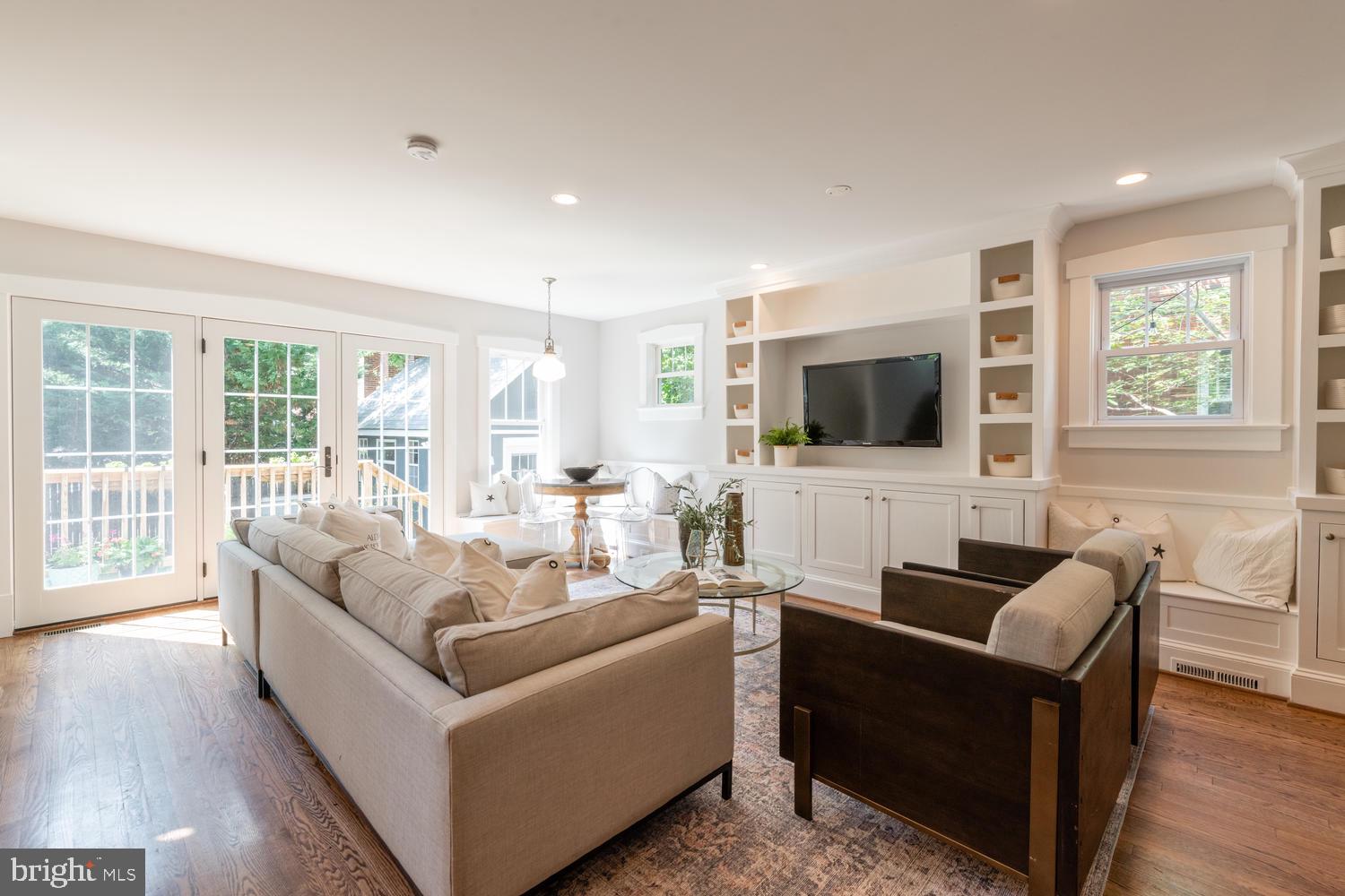 DEL RAY - Residential