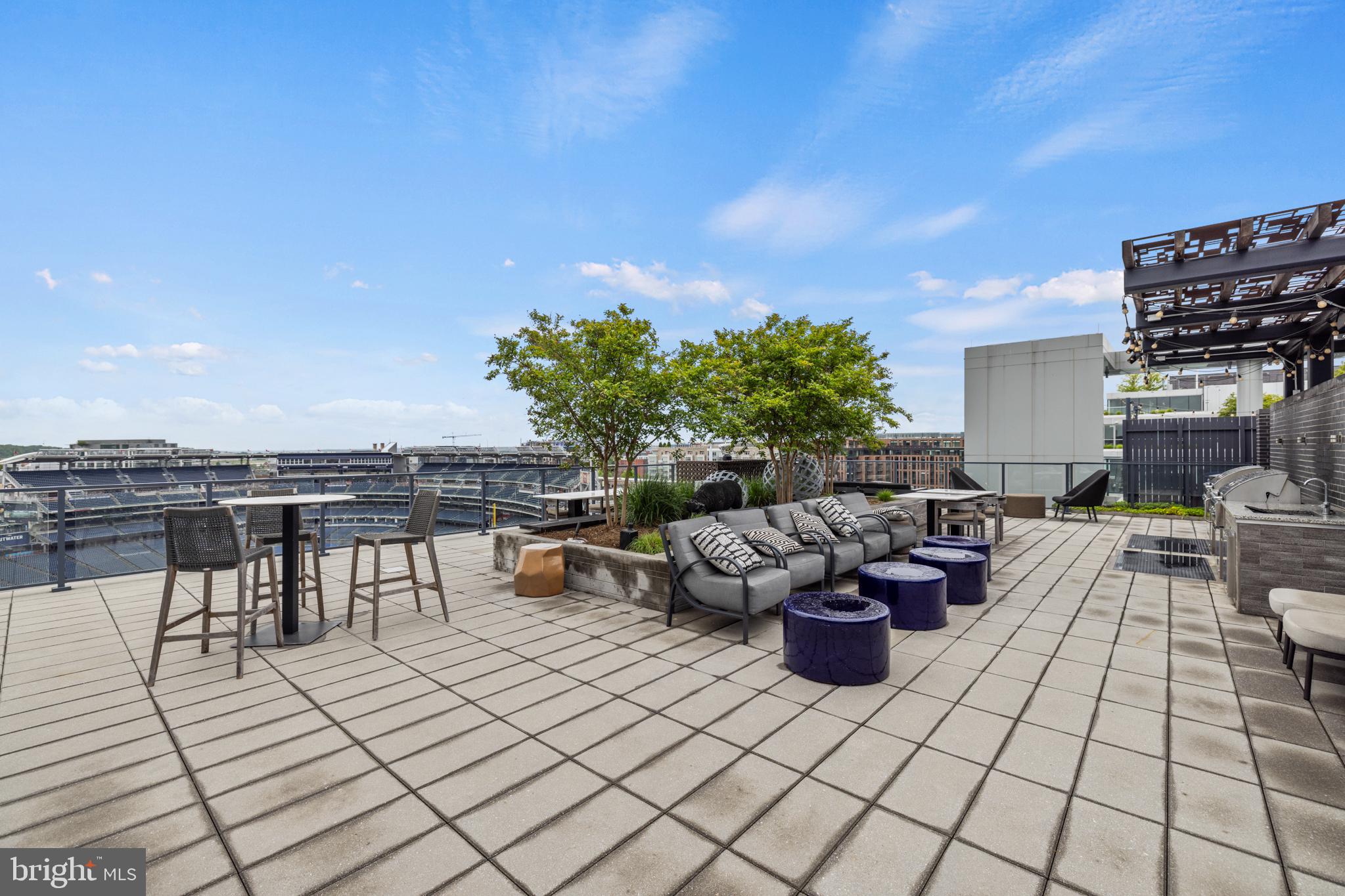 NAVY YARD - Residential