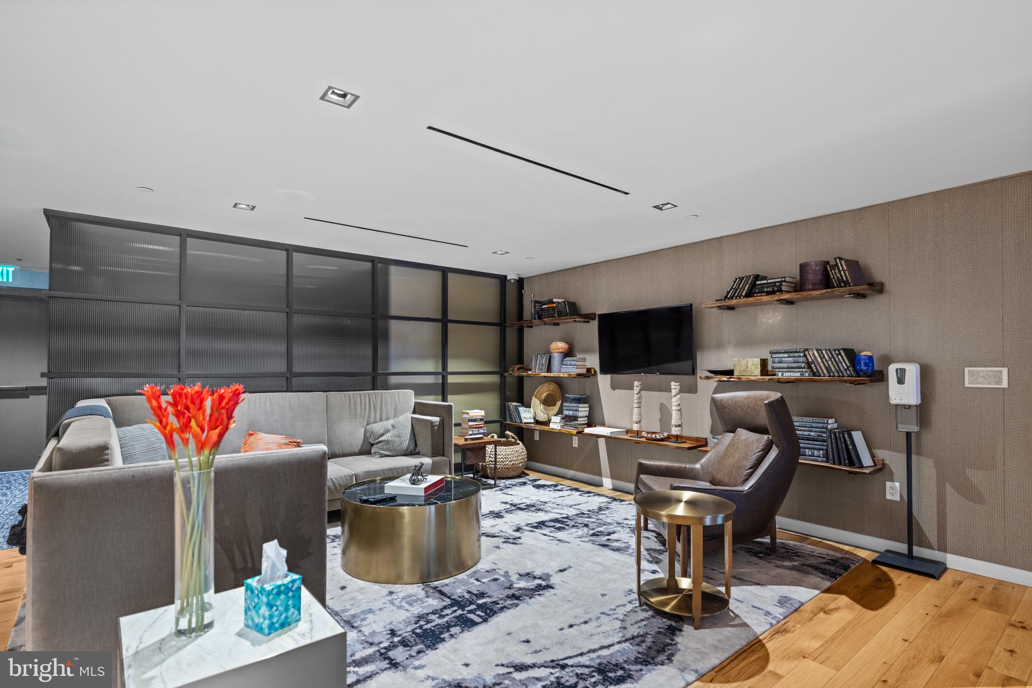 NAVY YARD - Residential