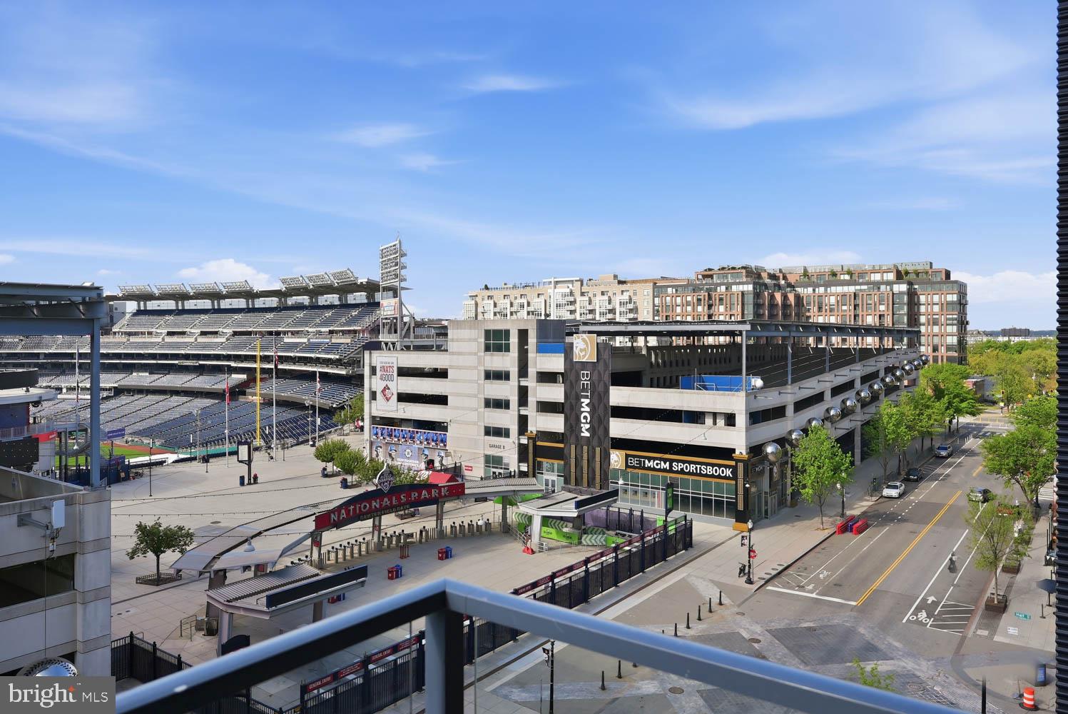NAVY YARD - Residential