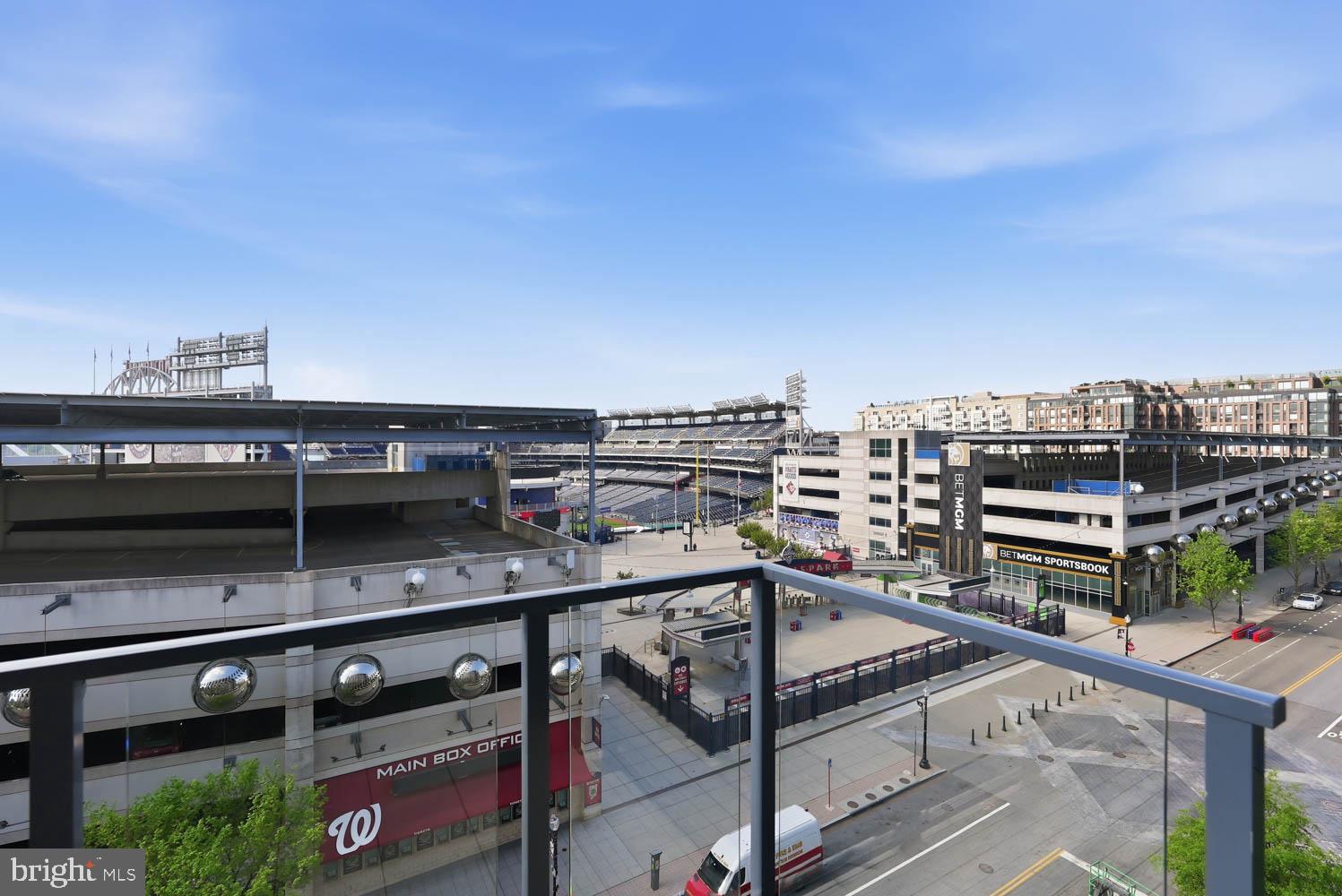 NAVY YARD - Residential
