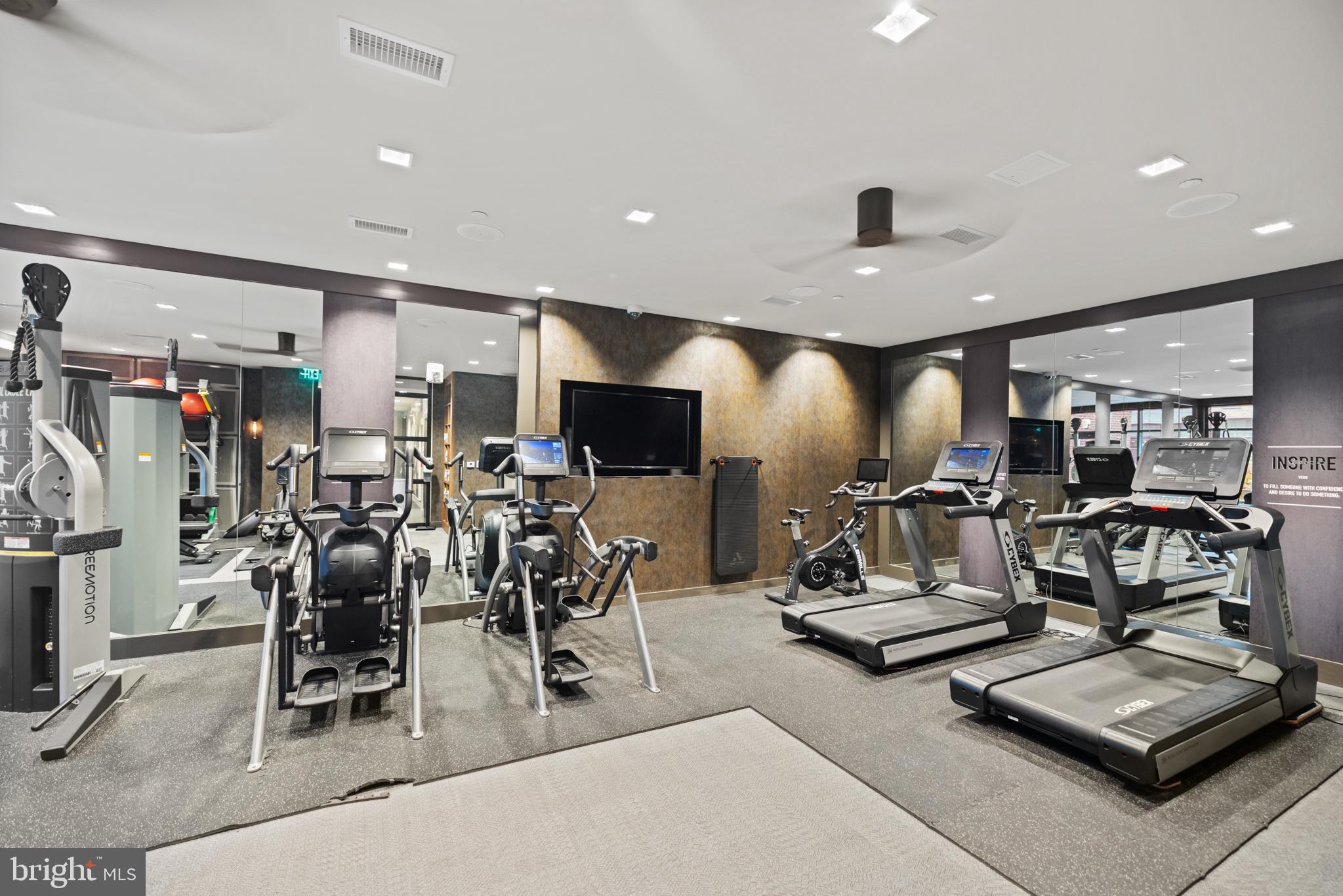 NAVY YARD - Residential