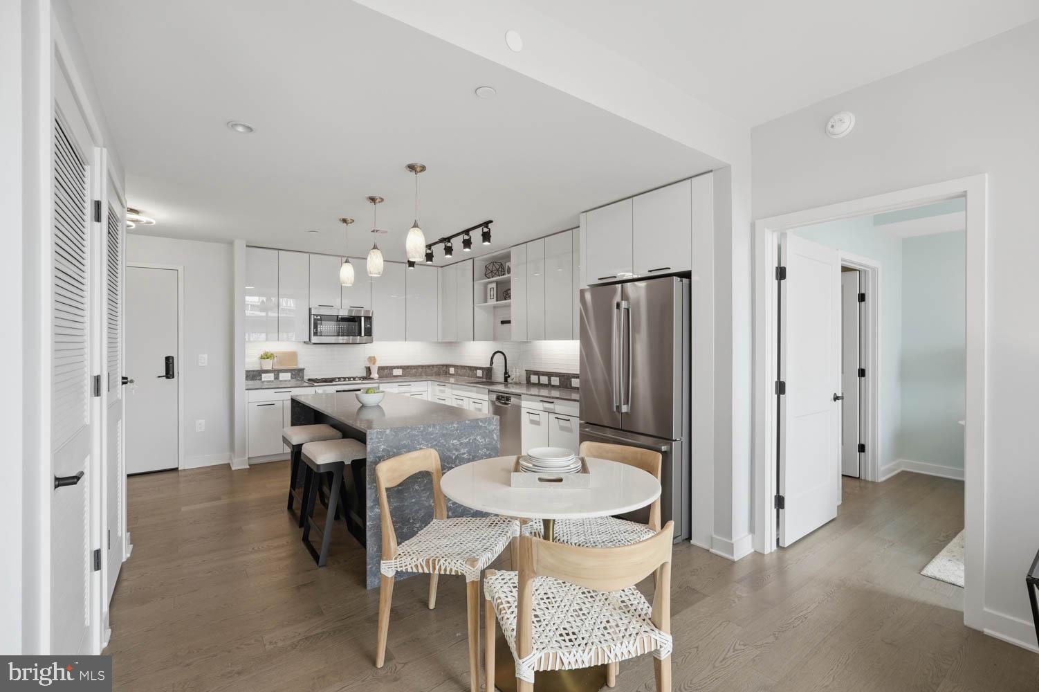 NAVY YARD - Residential