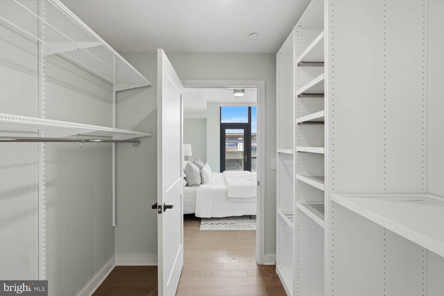 NAVY YARD - Residential
