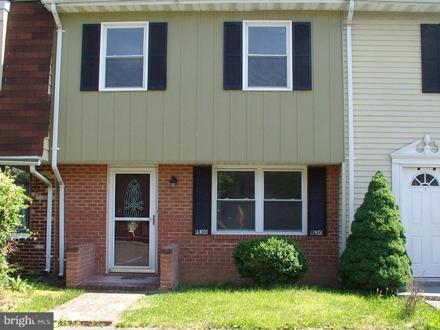 Great Starter Home or Investment Property. Freshly painted throughout. New carpet and vinyl. Fenced back yard and large storage room. Just minutes from Route 81. Priced to sell Priced to sell As-is