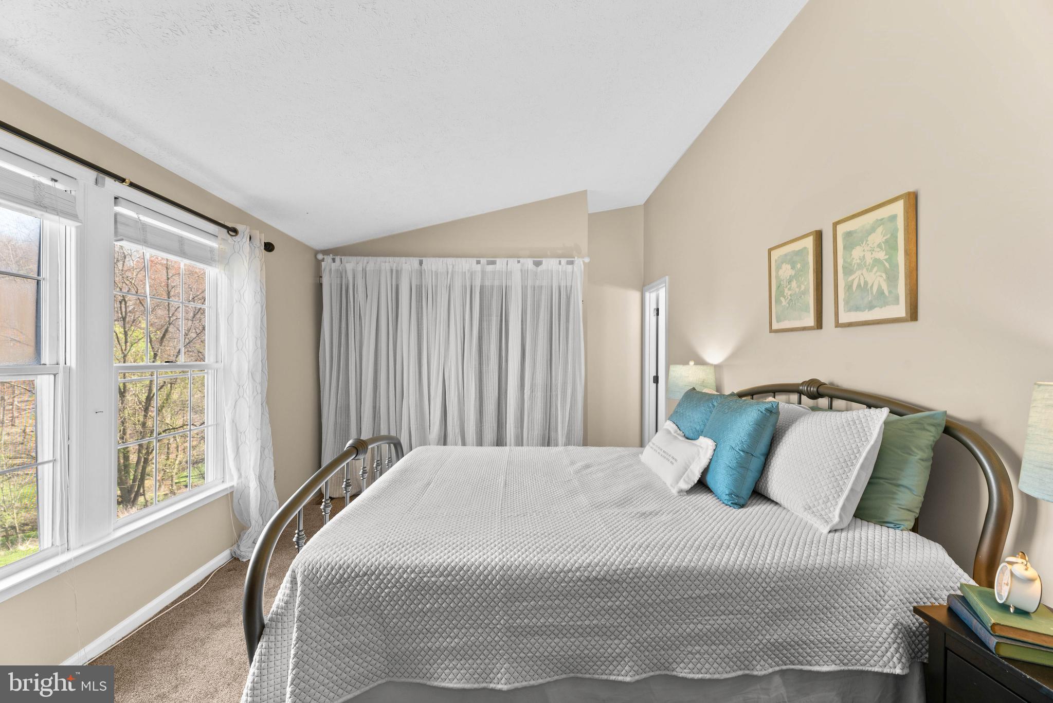 OAK WEST - Residential