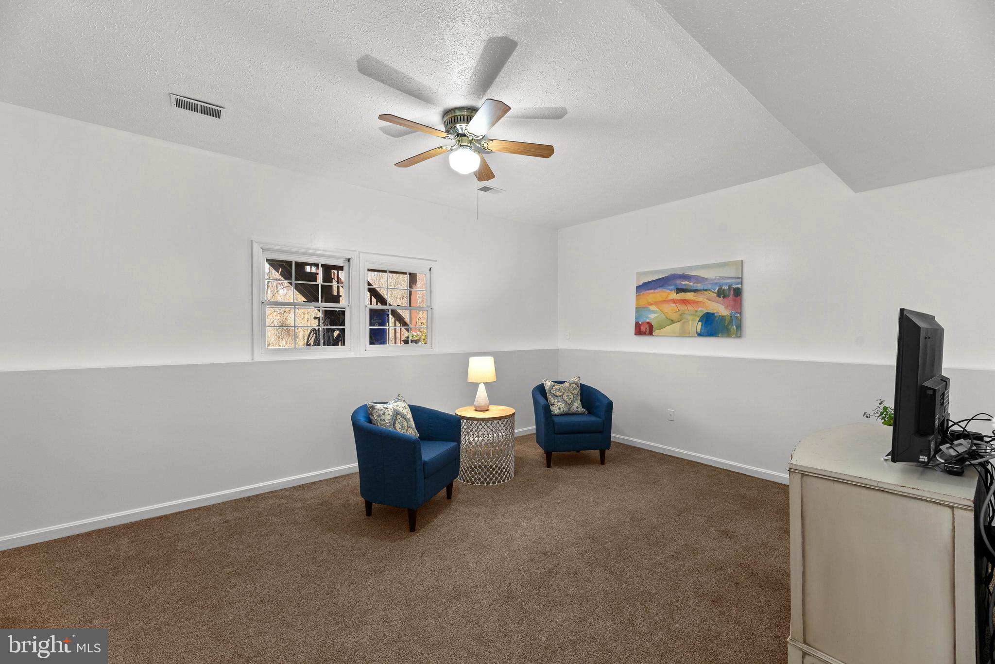 OAK WEST - Residential