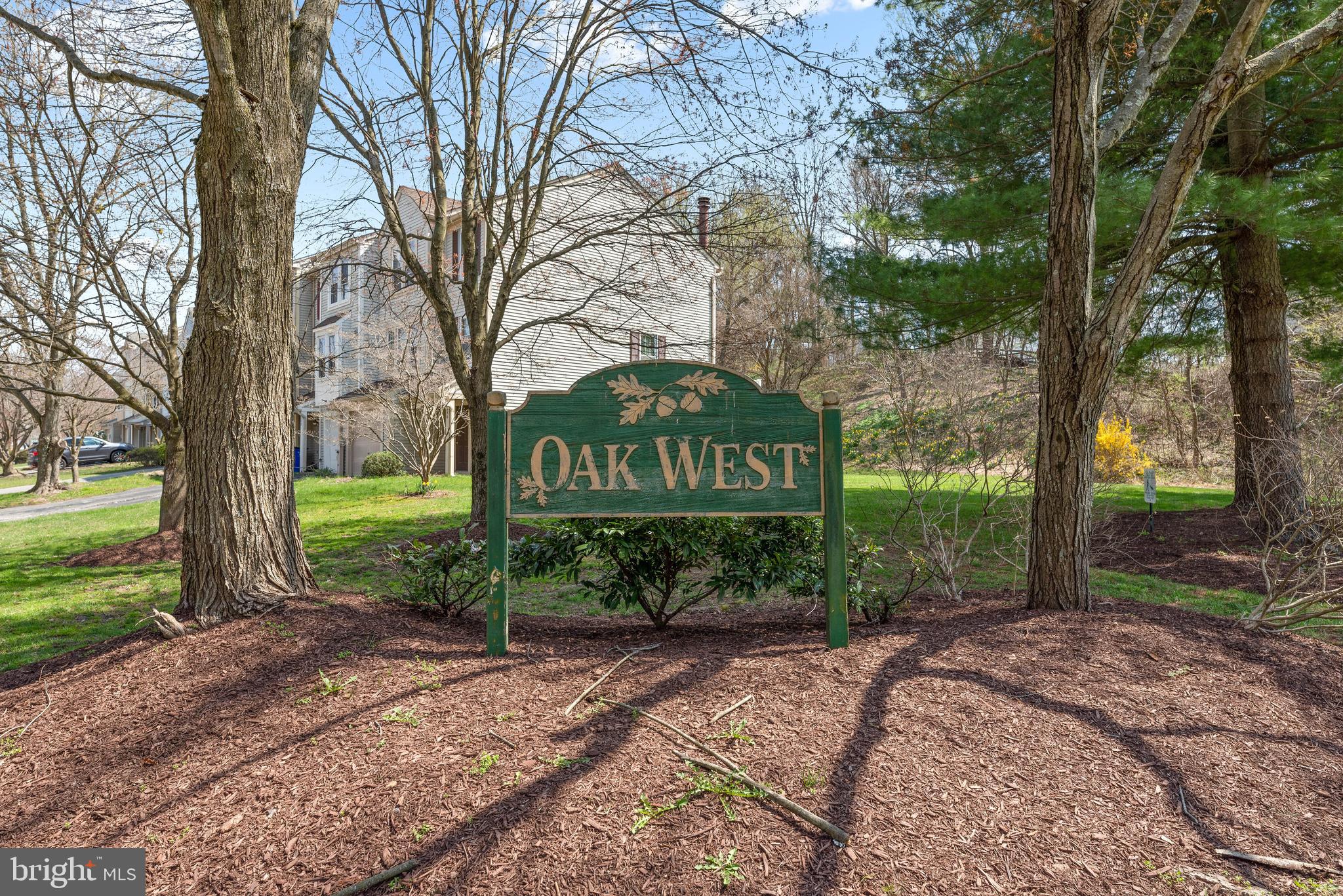OAK WEST - Residential
