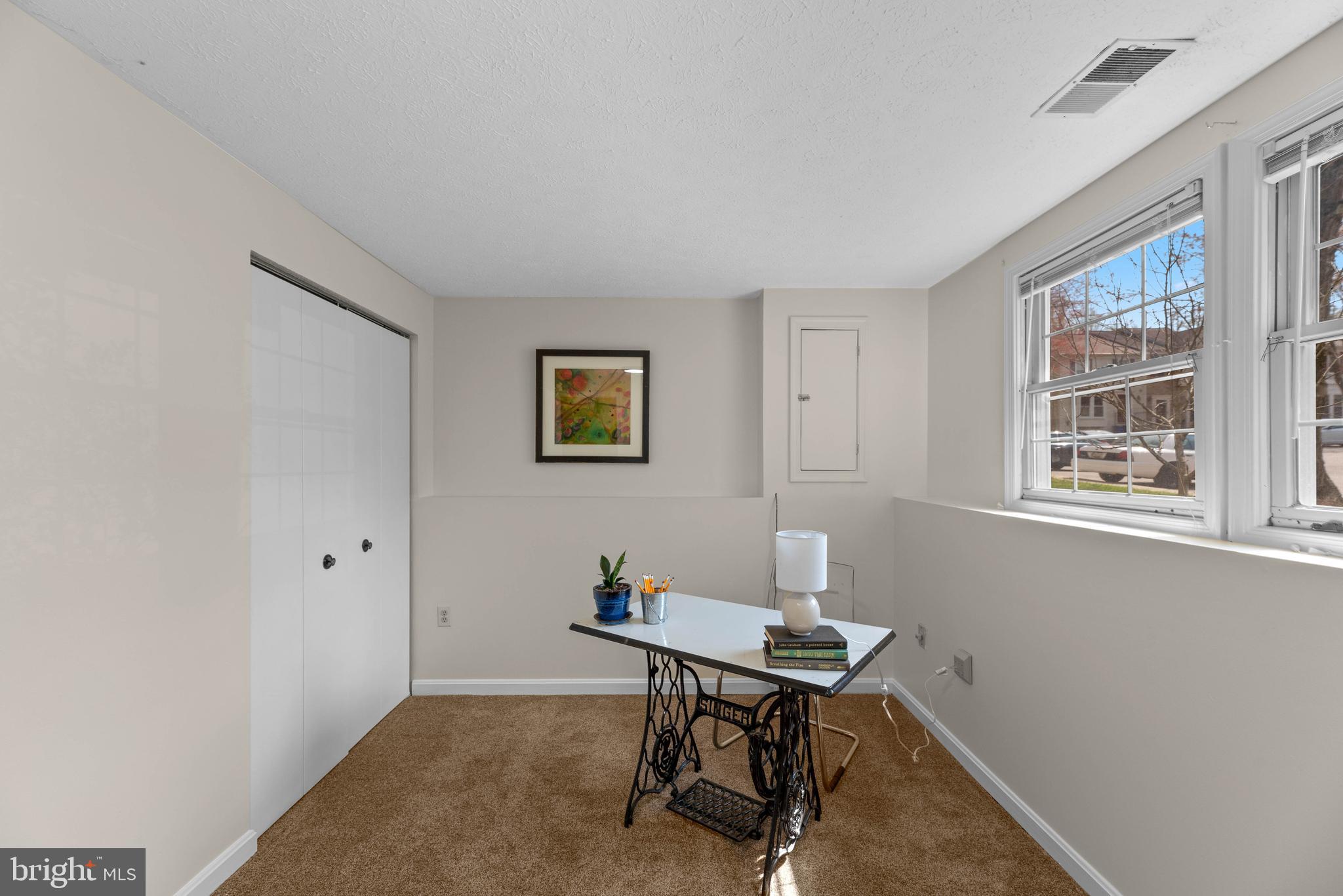 OAK WEST - Residential