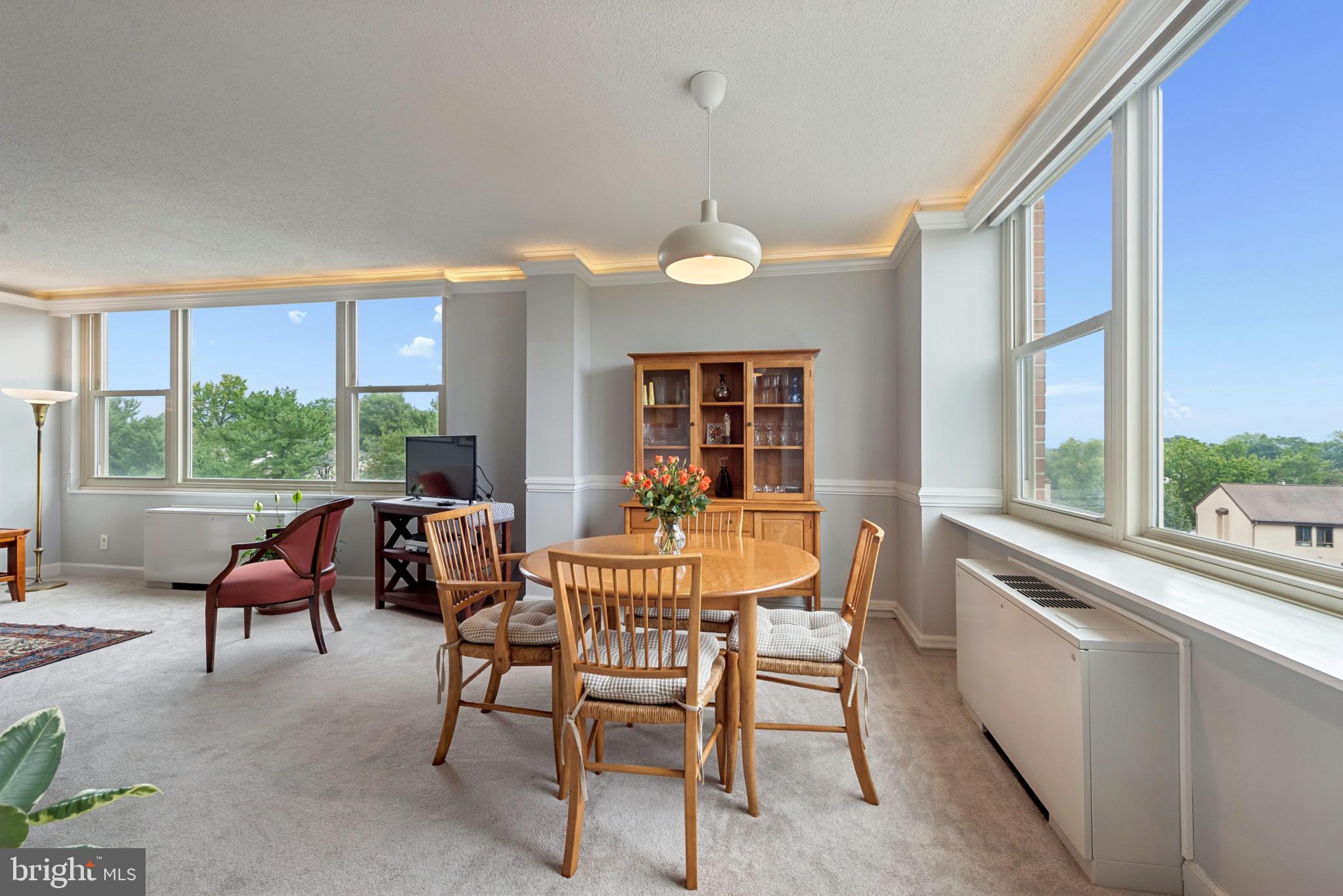 4401 ROLAND AVENUE 415
