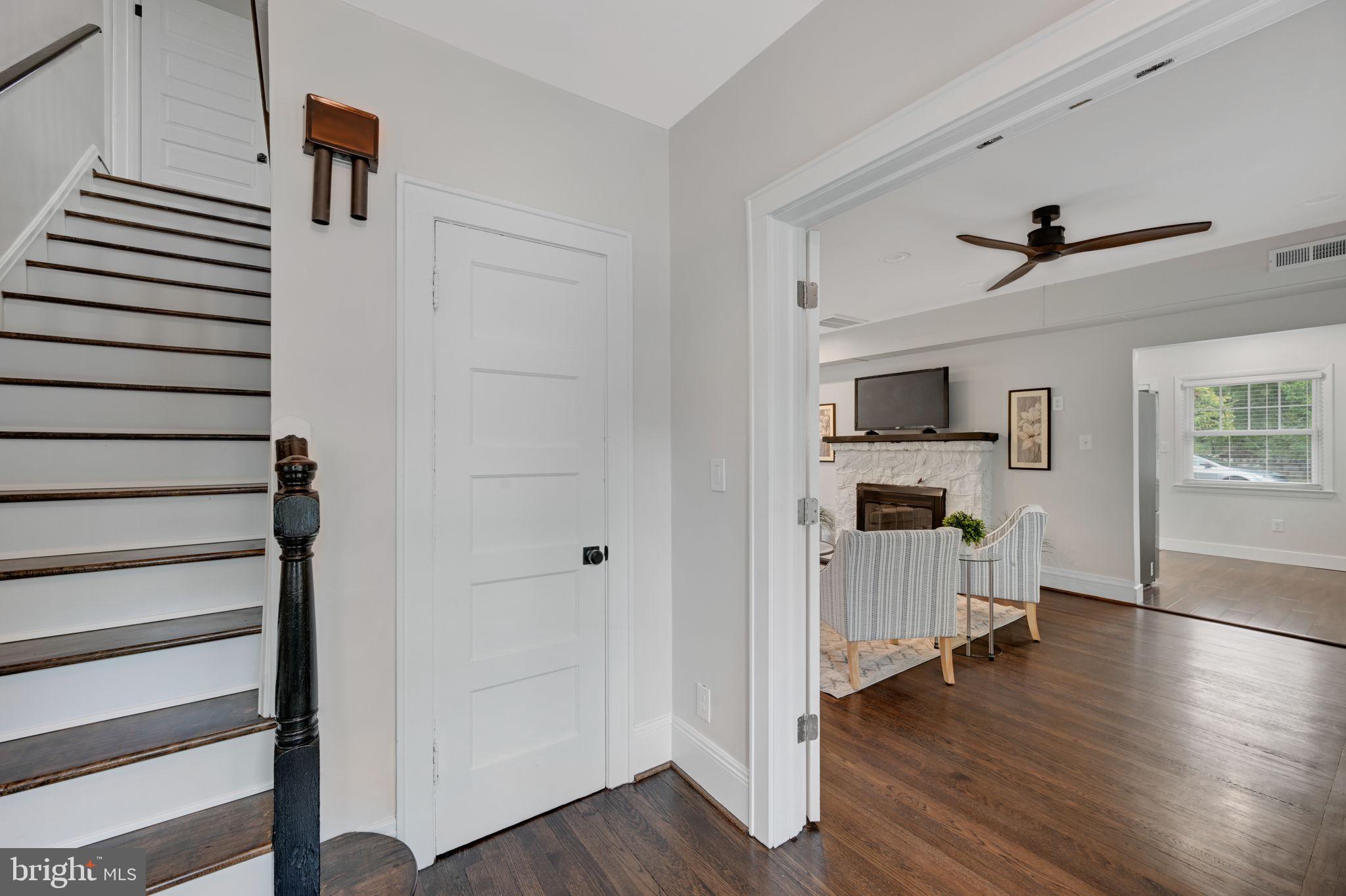 6204 LOMBARD
