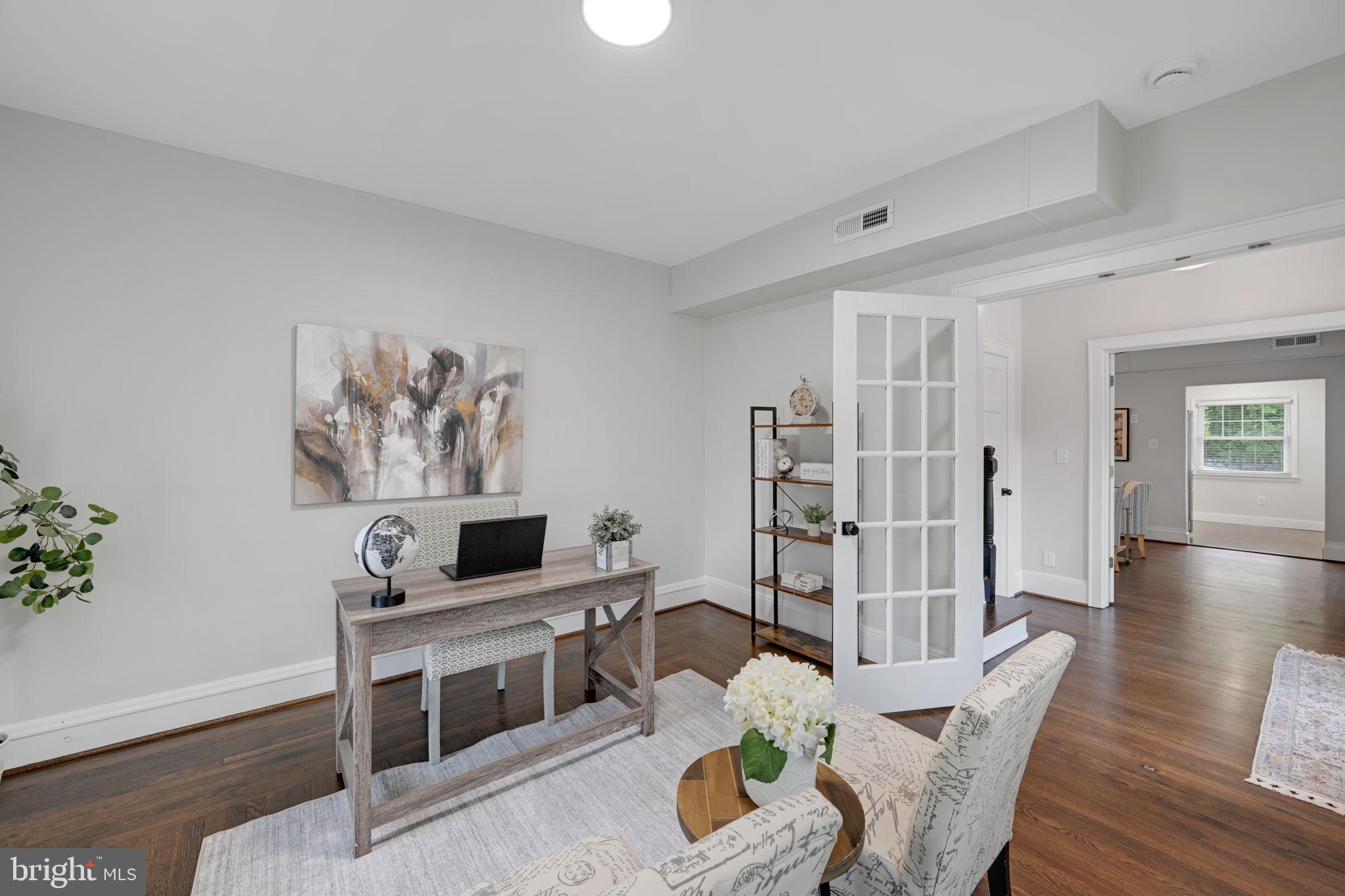 6204 LOMBARD