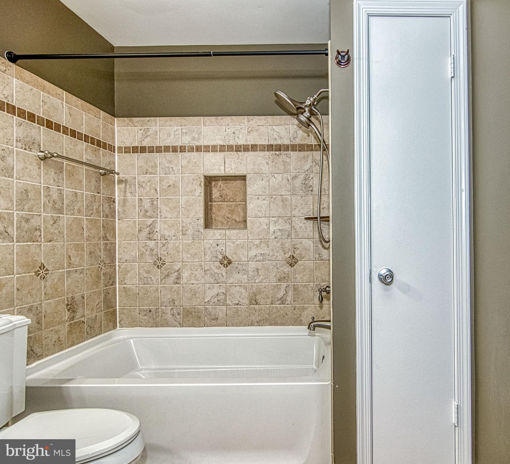 GLYNHILL - Residential Lease