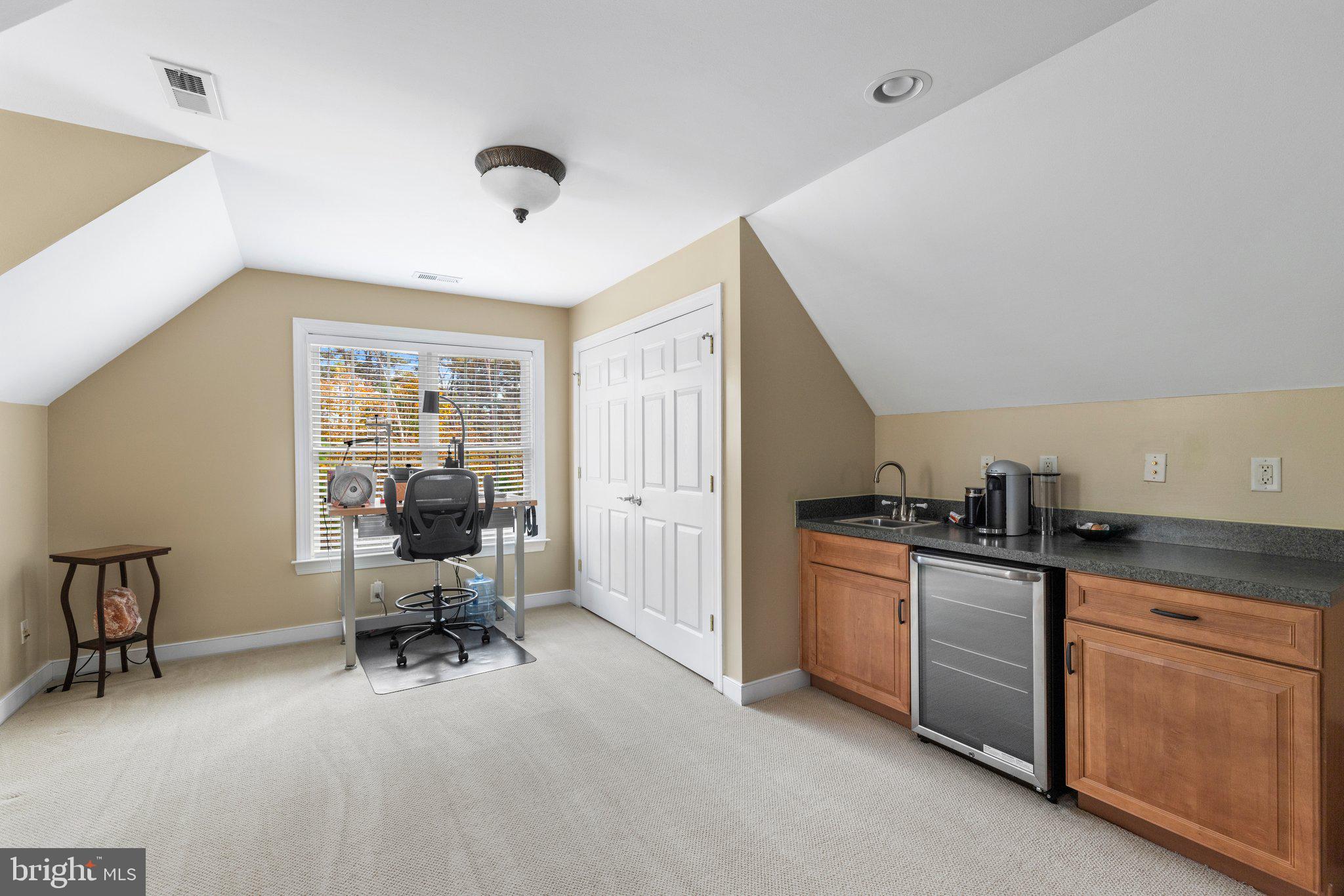 JAMES RIVER ESTATES - Residential