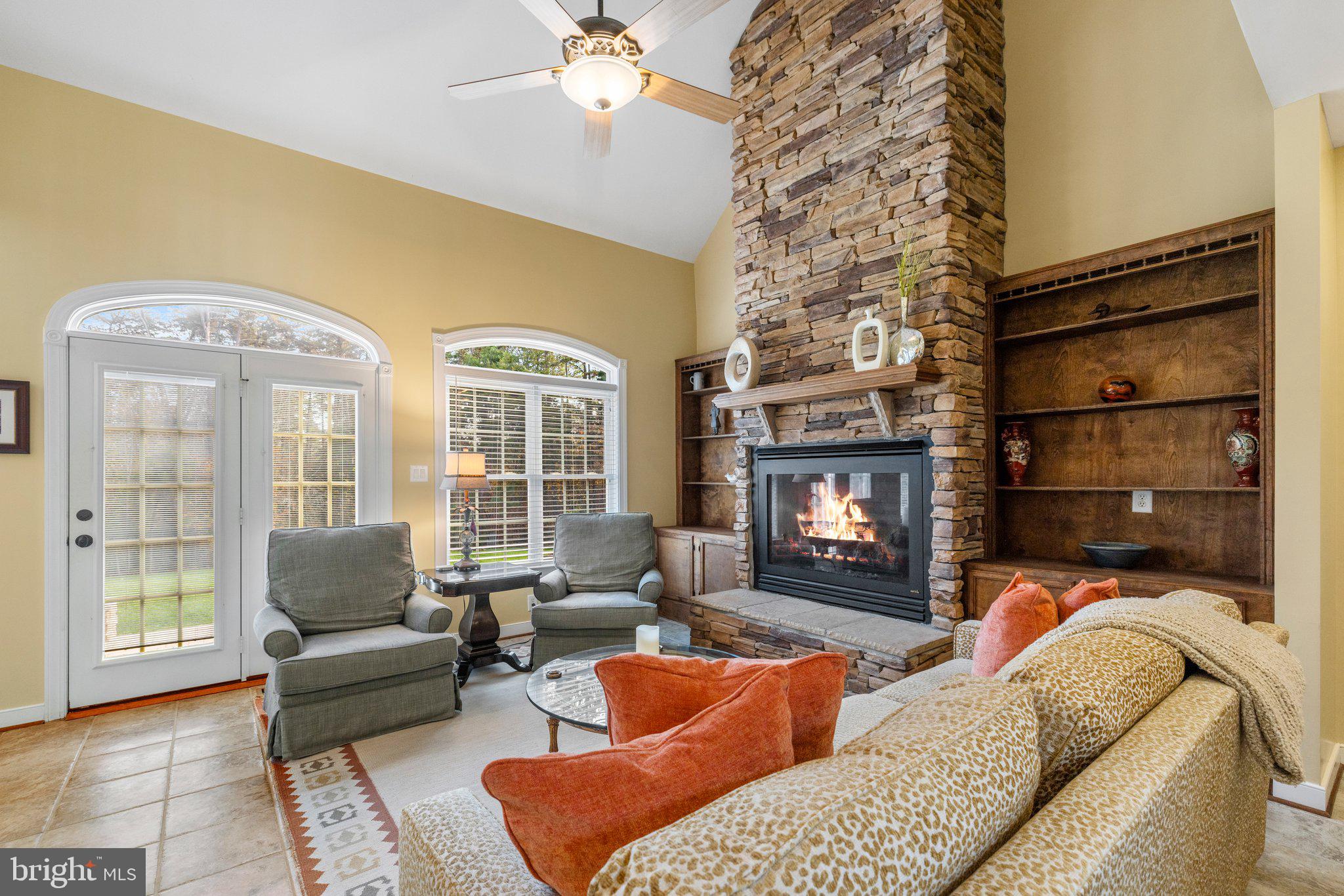 JAMES RIVER ESTATES - Residential