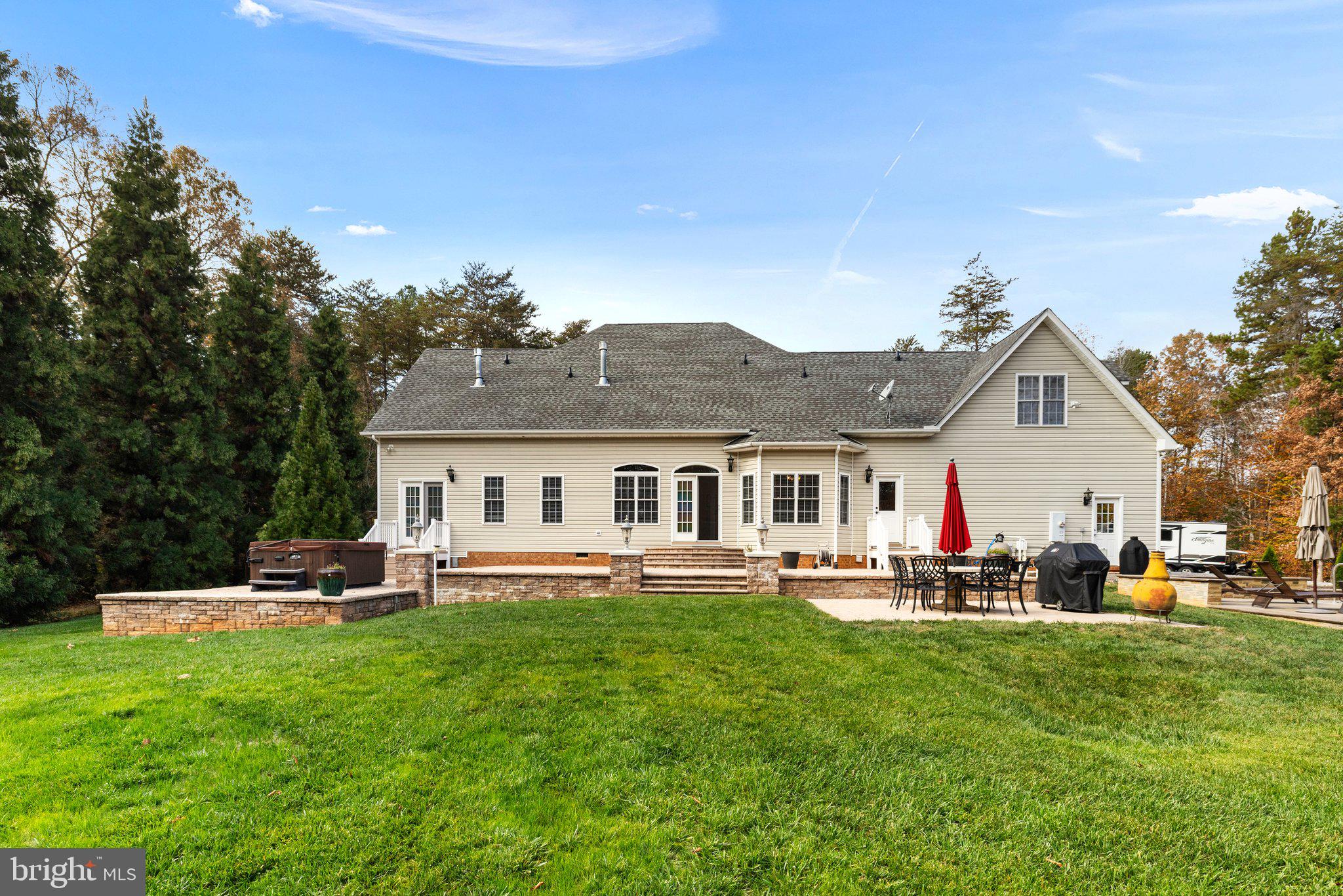 JAMES RIVER ESTATES - Residential