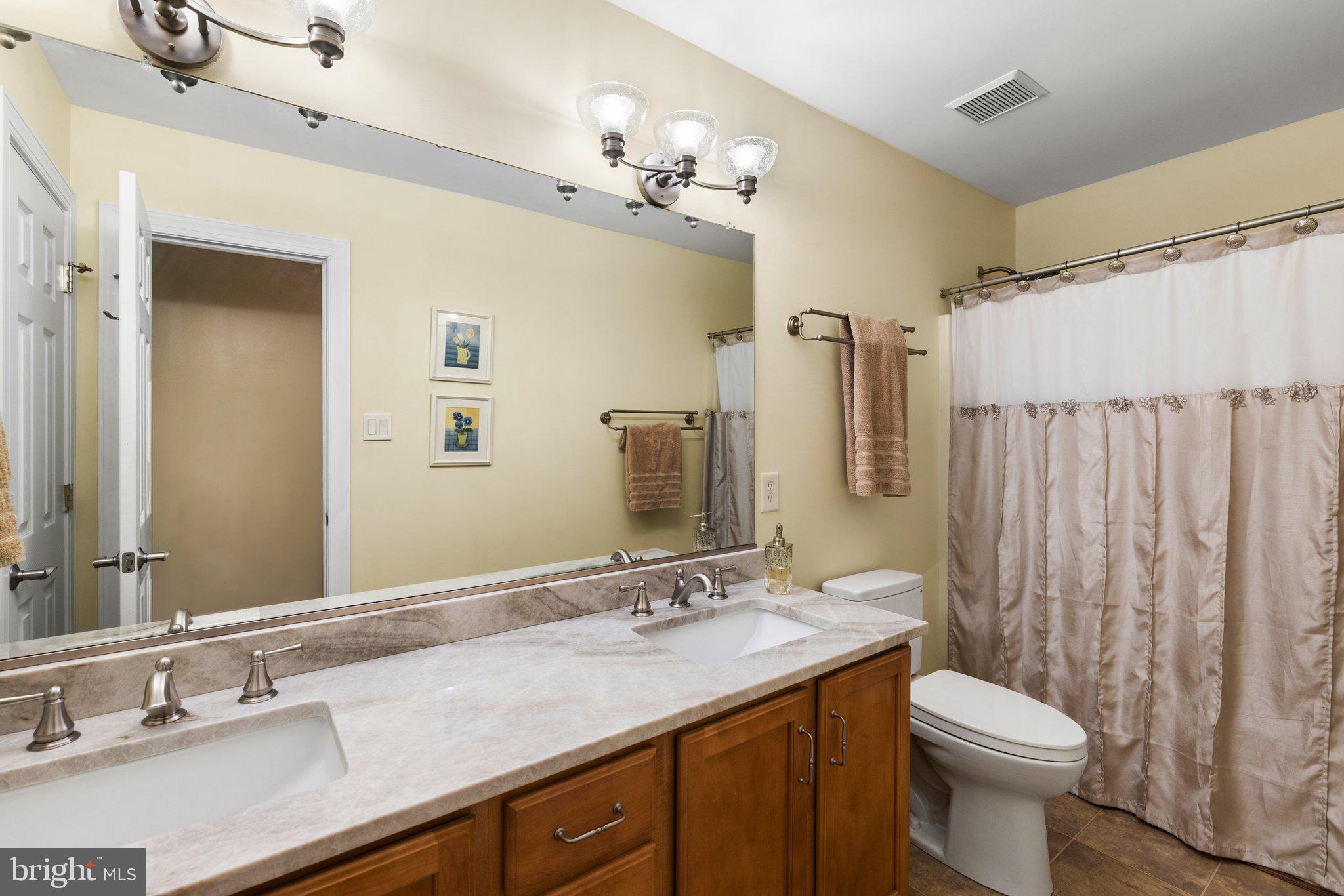 JAMES RIVER ESTATES - Residential