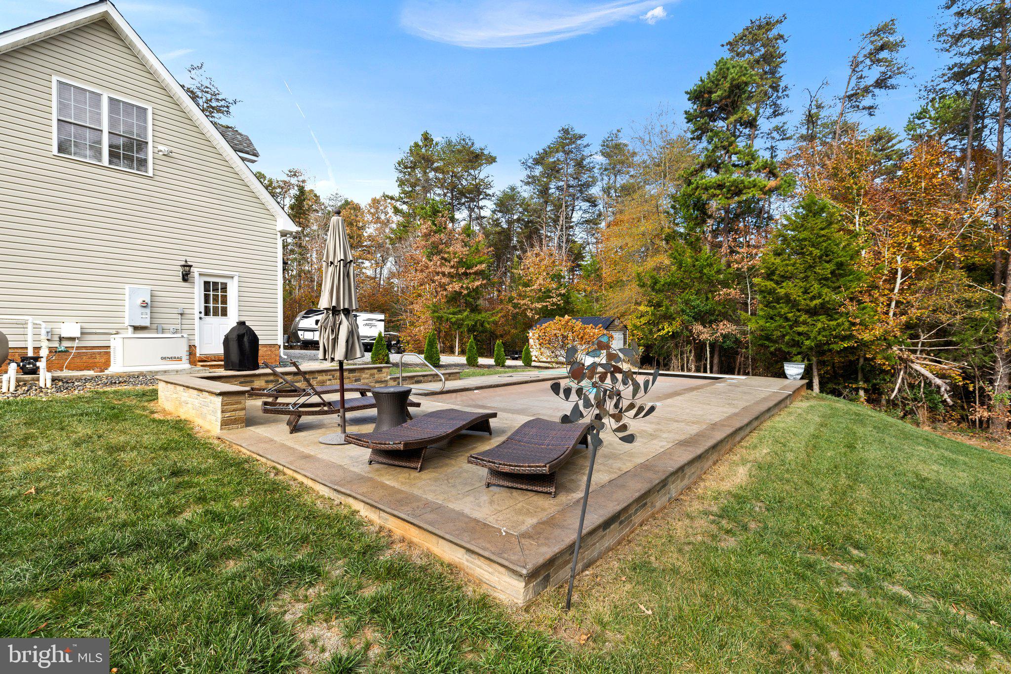 JAMES RIVER ESTATES - Residential