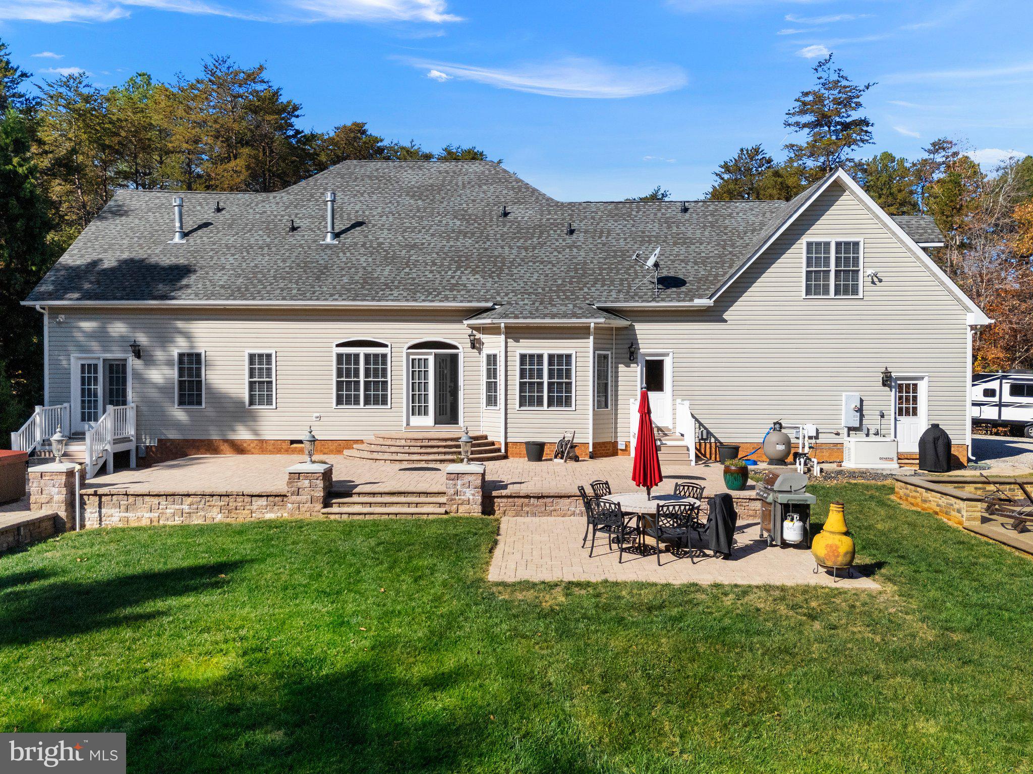 JAMES RIVER ESTATES - Residential