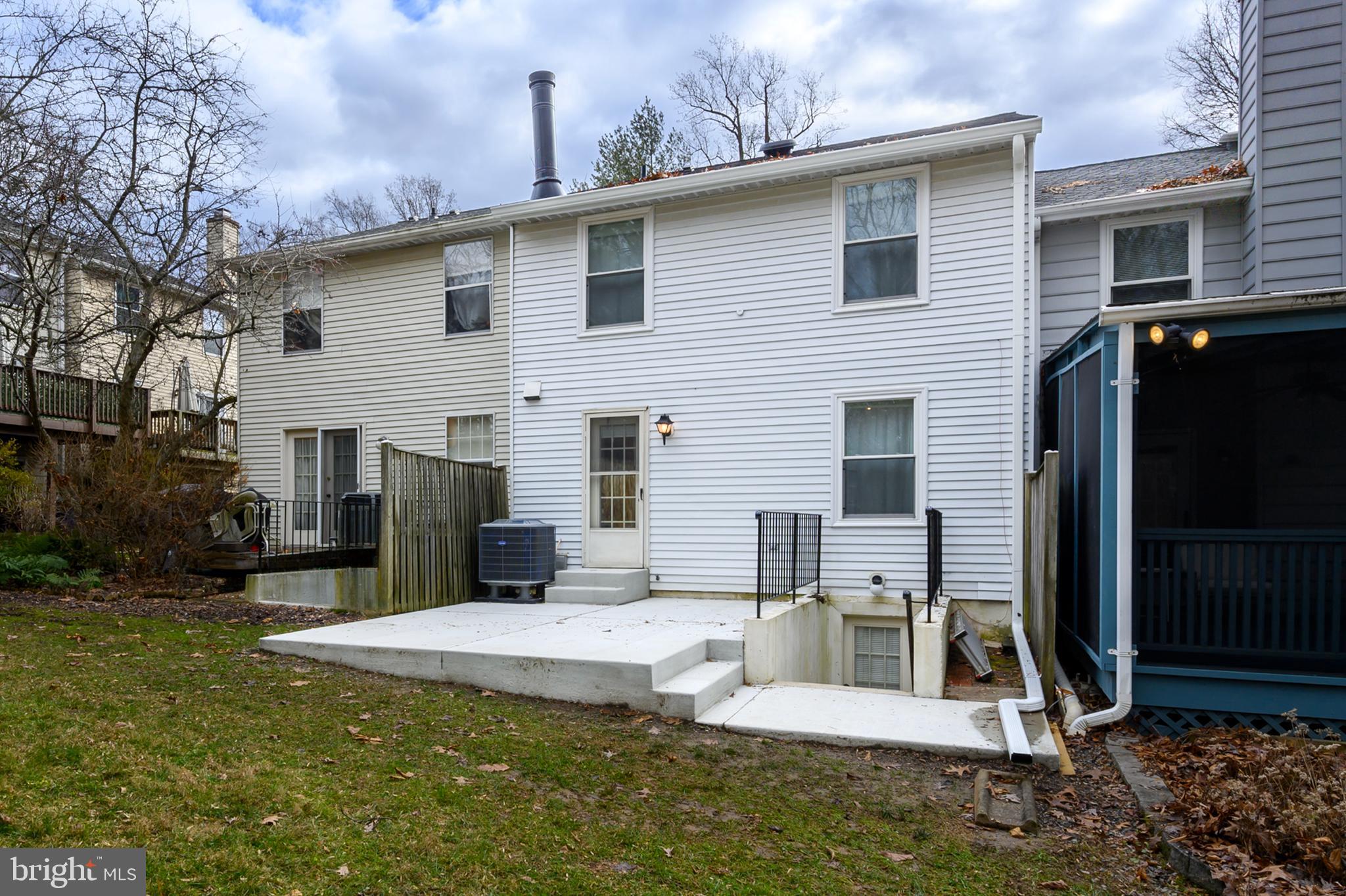 VILLAGE OF HICKORY RIDGE - Residential