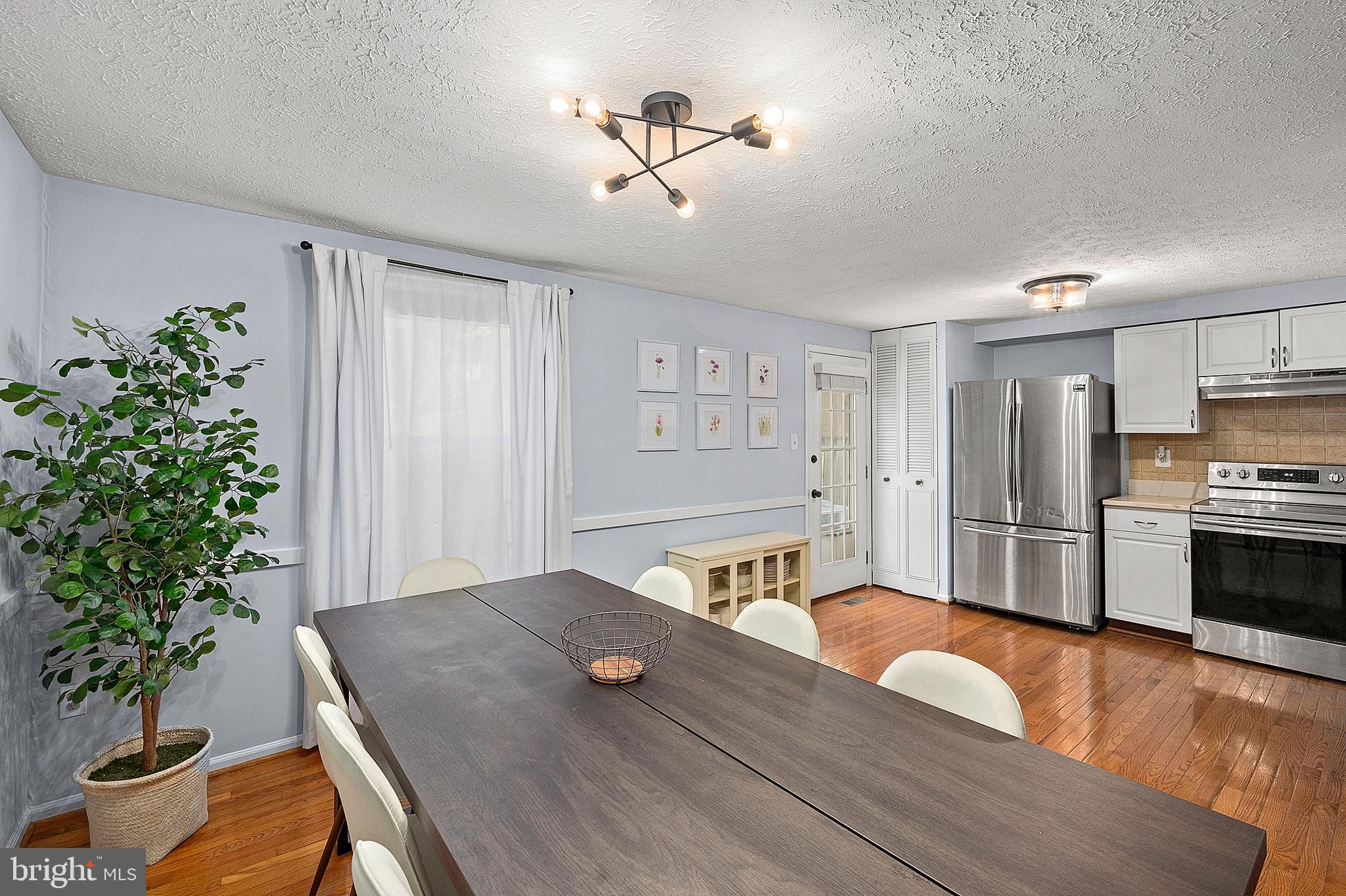 VILLAGE OF HICKORY RIDGE - Residential