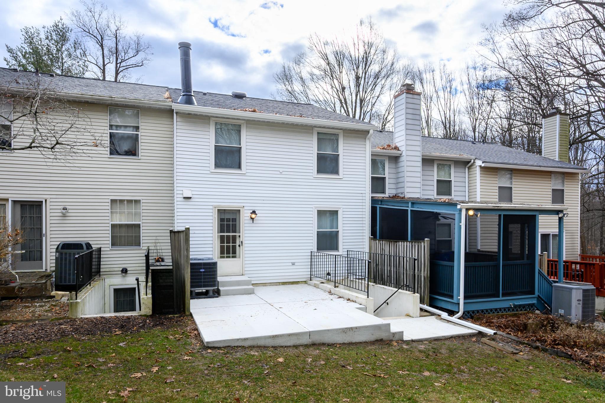 VILLAGE OF HICKORY RIDGE - Residential