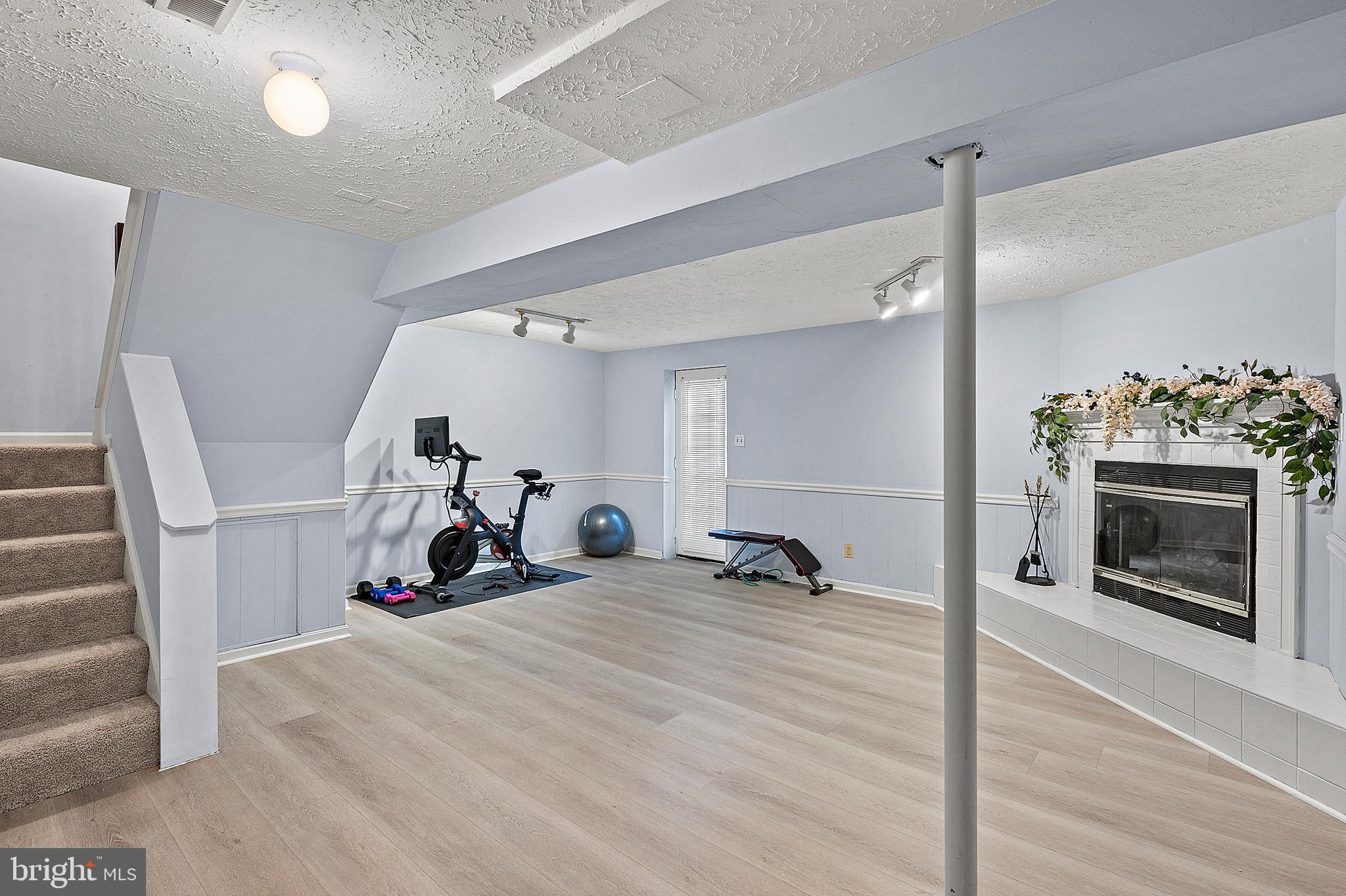 VILLAGE OF HICKORY RIDGE - Residential