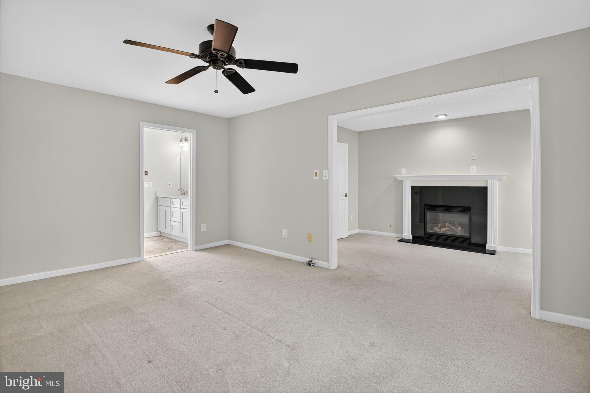 LAKE HALLOWELL - Residential