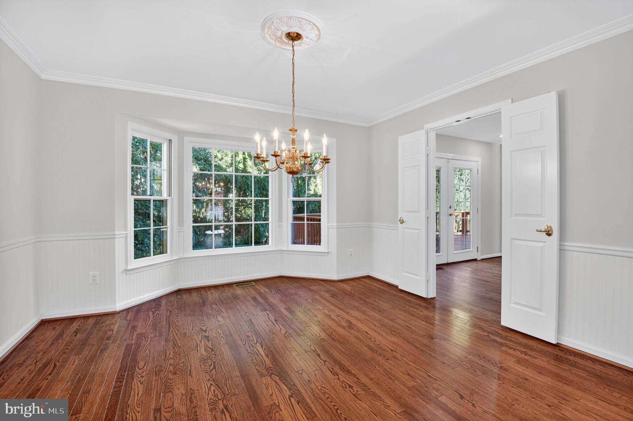 LAKE HALLOWELL - Residential